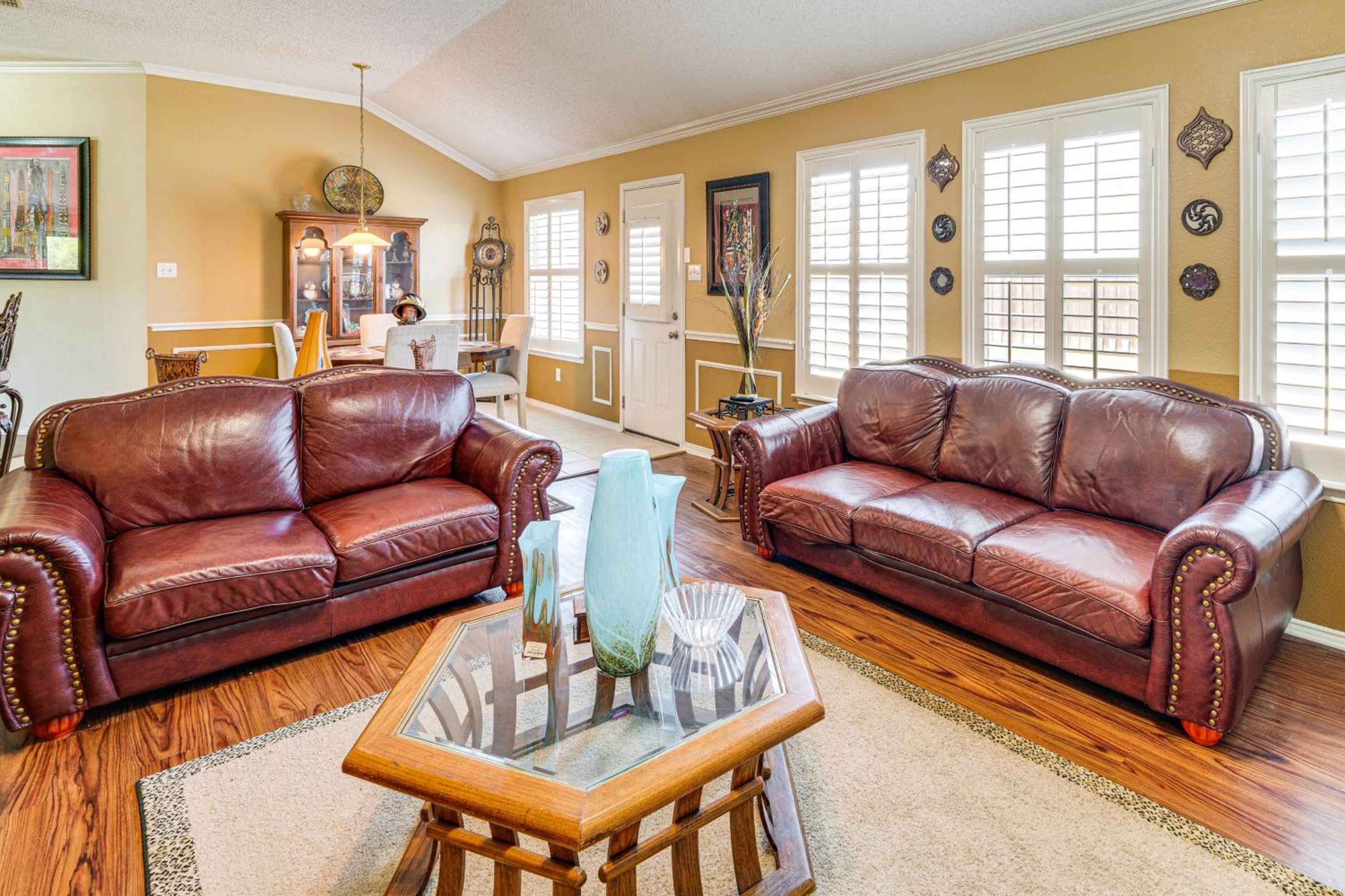 Family Home Near I-80 in Suburban Dallas Sidekick