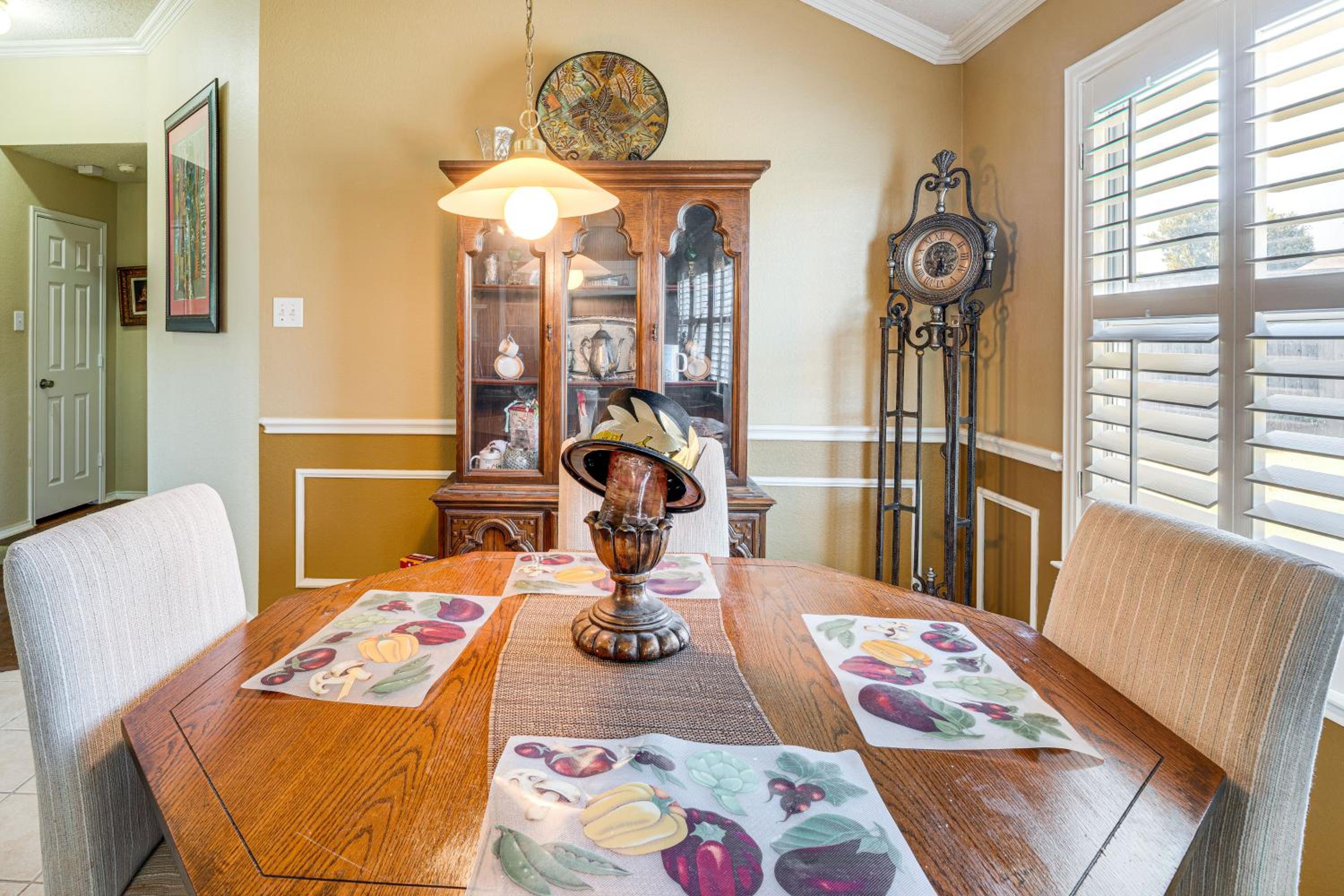 Family Home Near I-80 in Suburban Dallas Sidekick