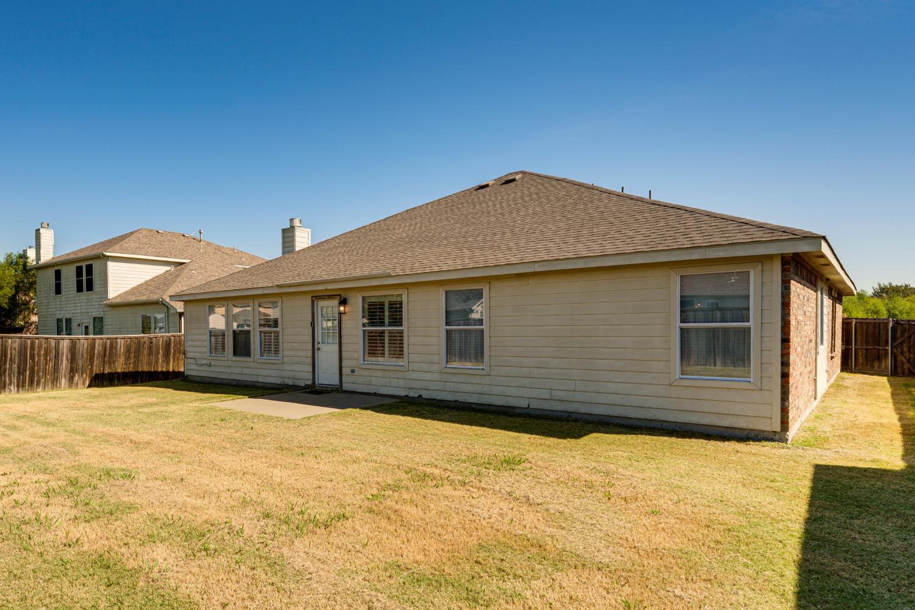 Family Home Near I-80 in Suburban Dallas Sidekick