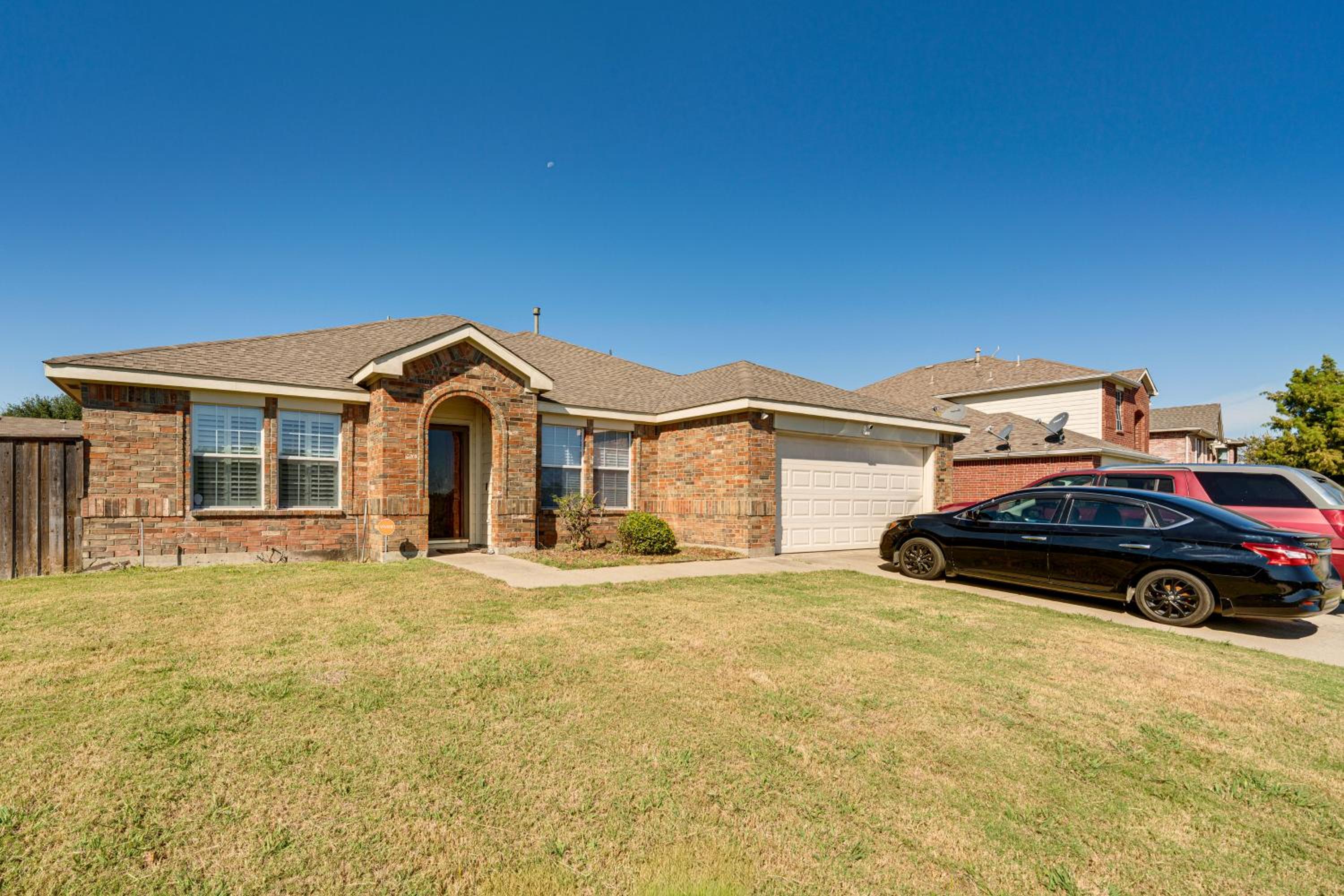 Family Home Near I-80 in Suburban Dallas Sidekick