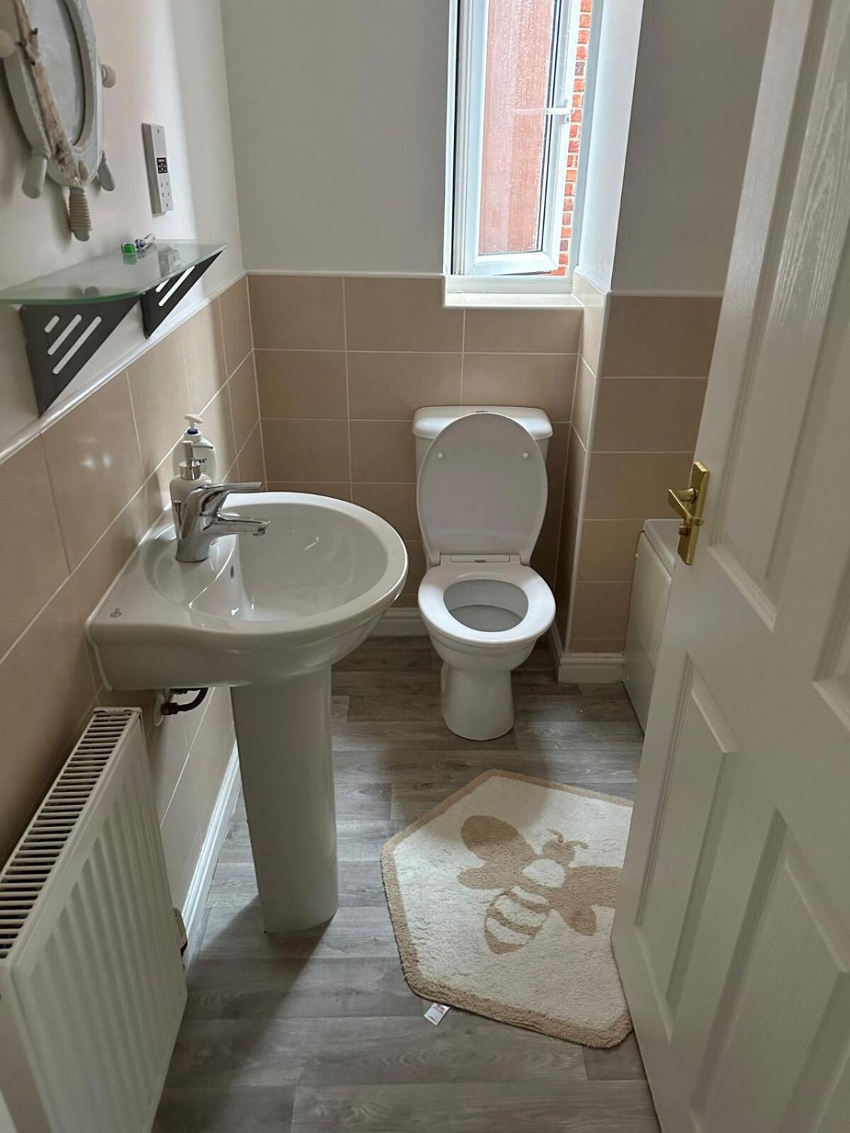 Stylish Townhouse -3 bed, work stay, Free Parking-Kingsway