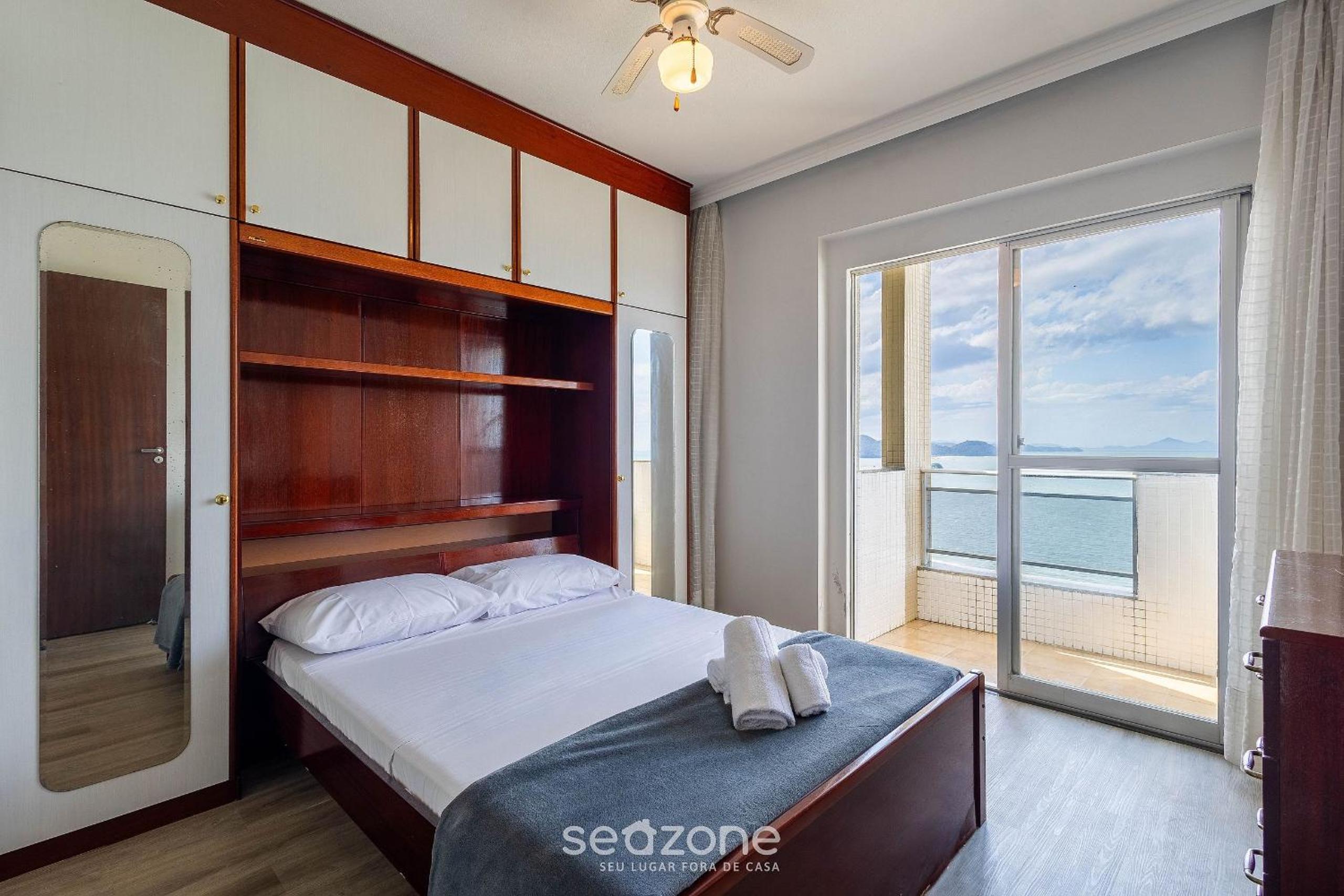 Your stay by the seaside in the best location of BC - CETs