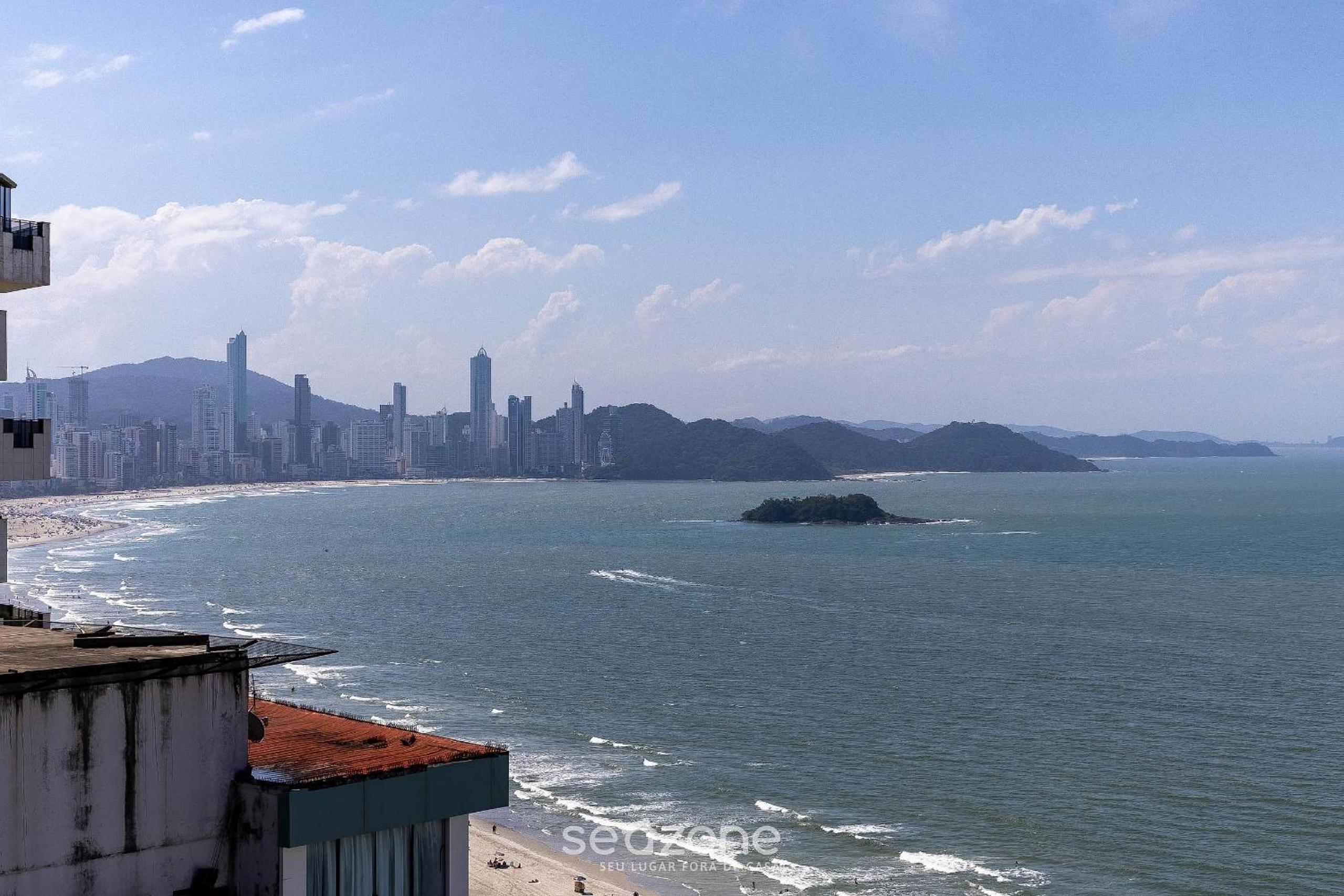 Your stay by the seaside in the best location of BC - CETs