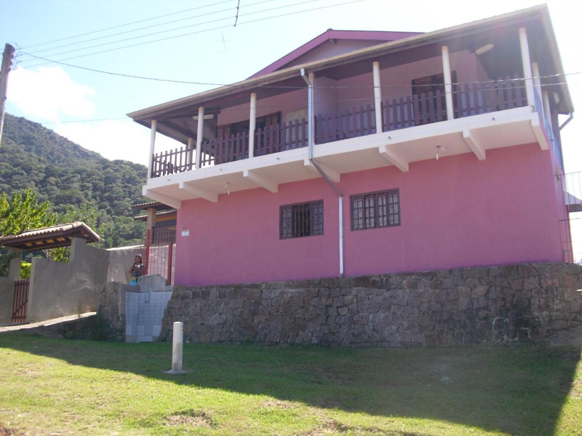 Sobrado e Casa em Ubatuba