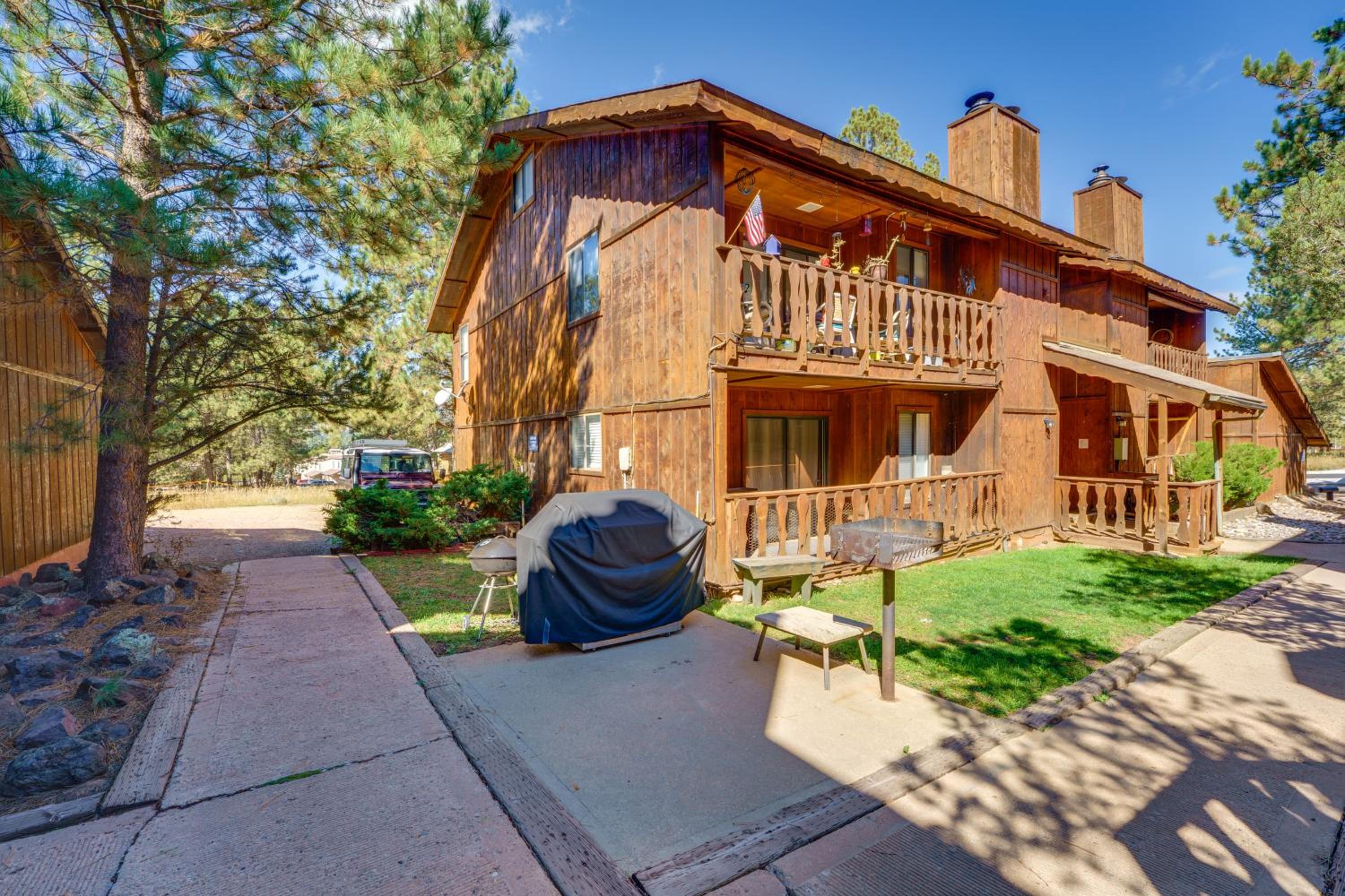 3 Blocks to Angel Fire Resort Kid-Friendly Condo