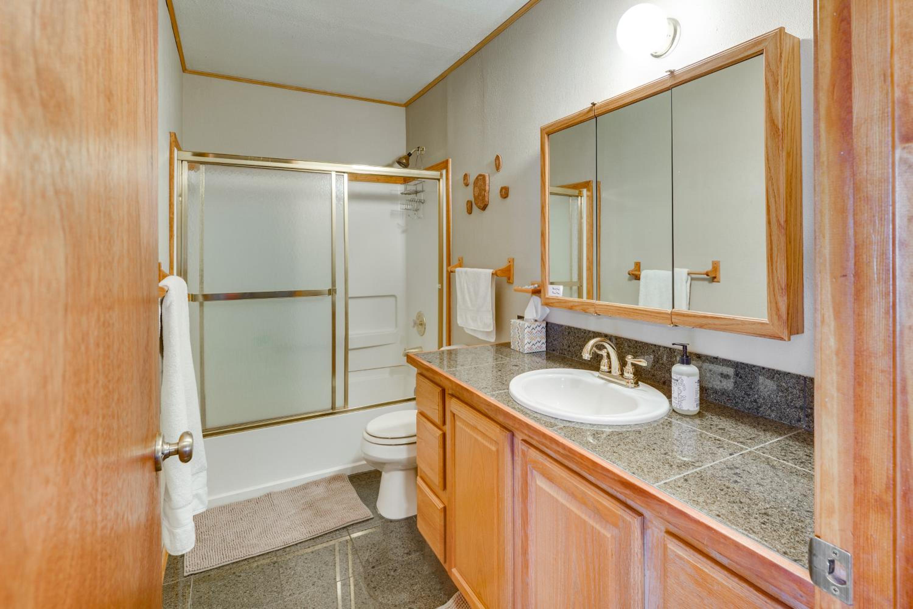 3 Blocks to Angel Fire Resort Kid-Friendly Condo