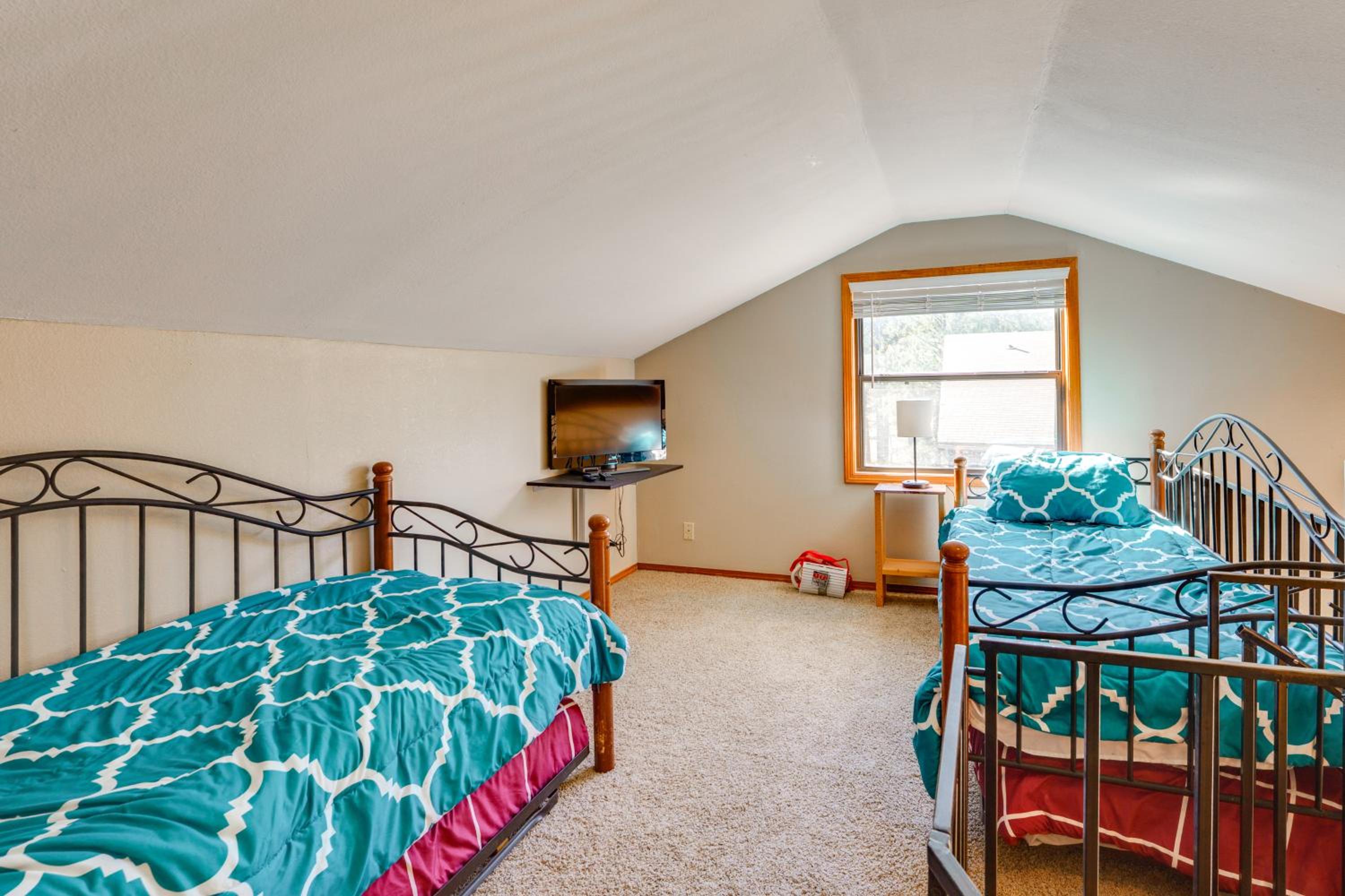 3 Blocks to Angel Fire Resort Kid-Friendly Condo