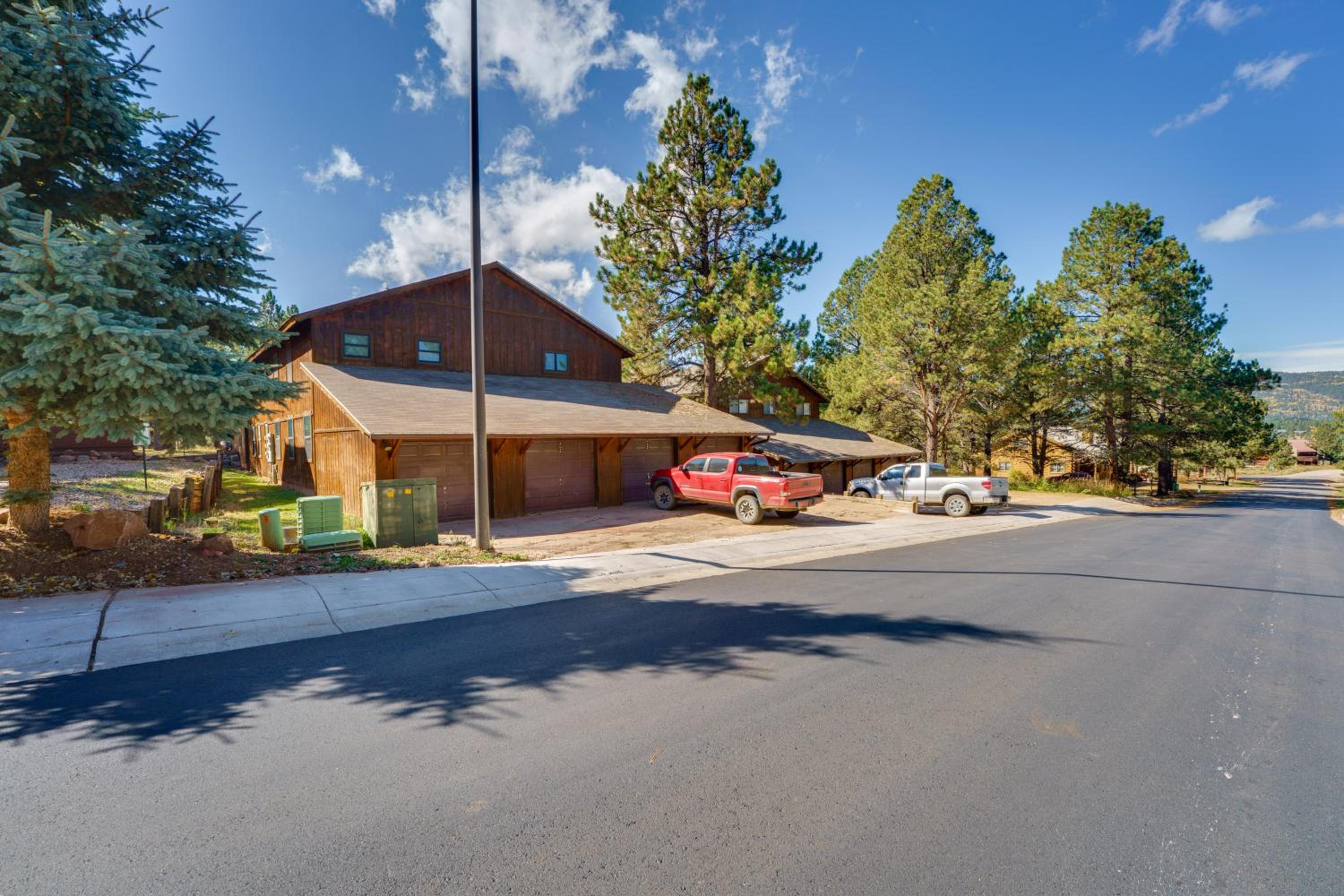 3 Blocks to Angel Fire Resort Kid-Friendly Condo