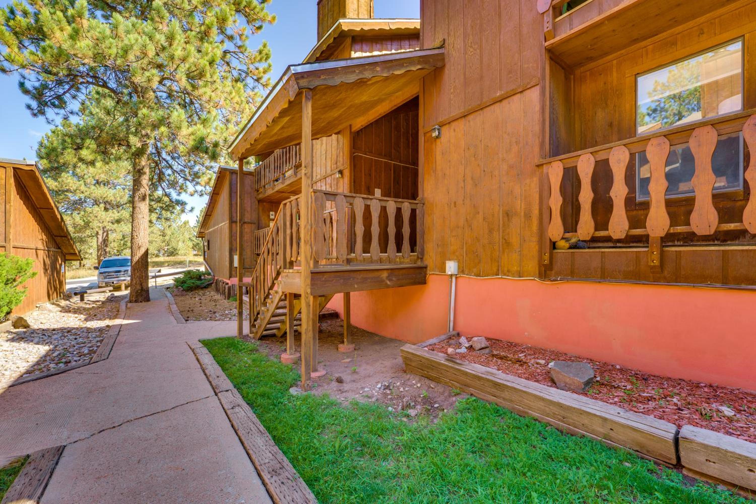 3 Blocks to Angel Fire Resort Kid-Friendly Condo
