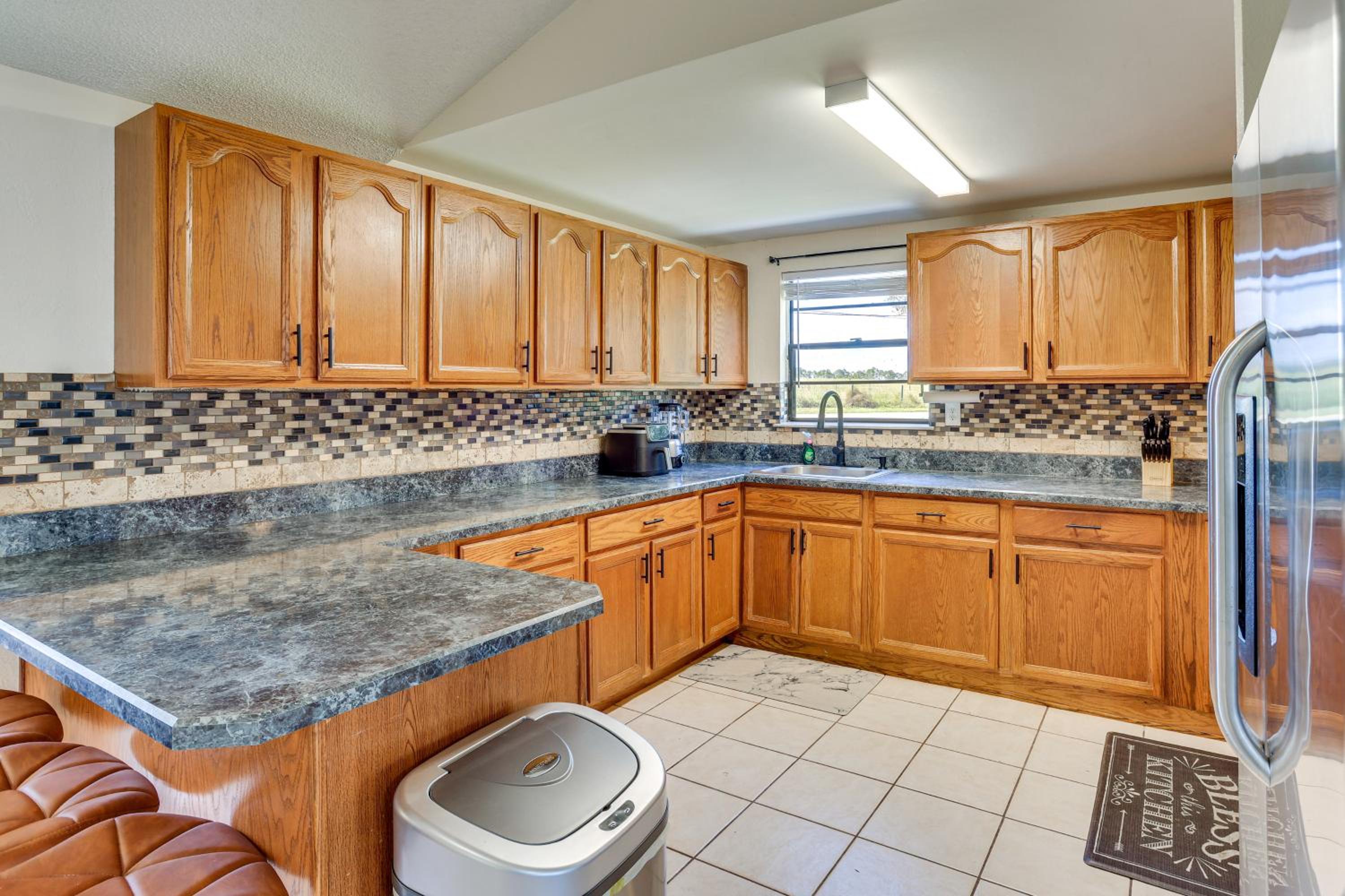 Walk to Lake Placid Family Home with BBQ and Bar Area
