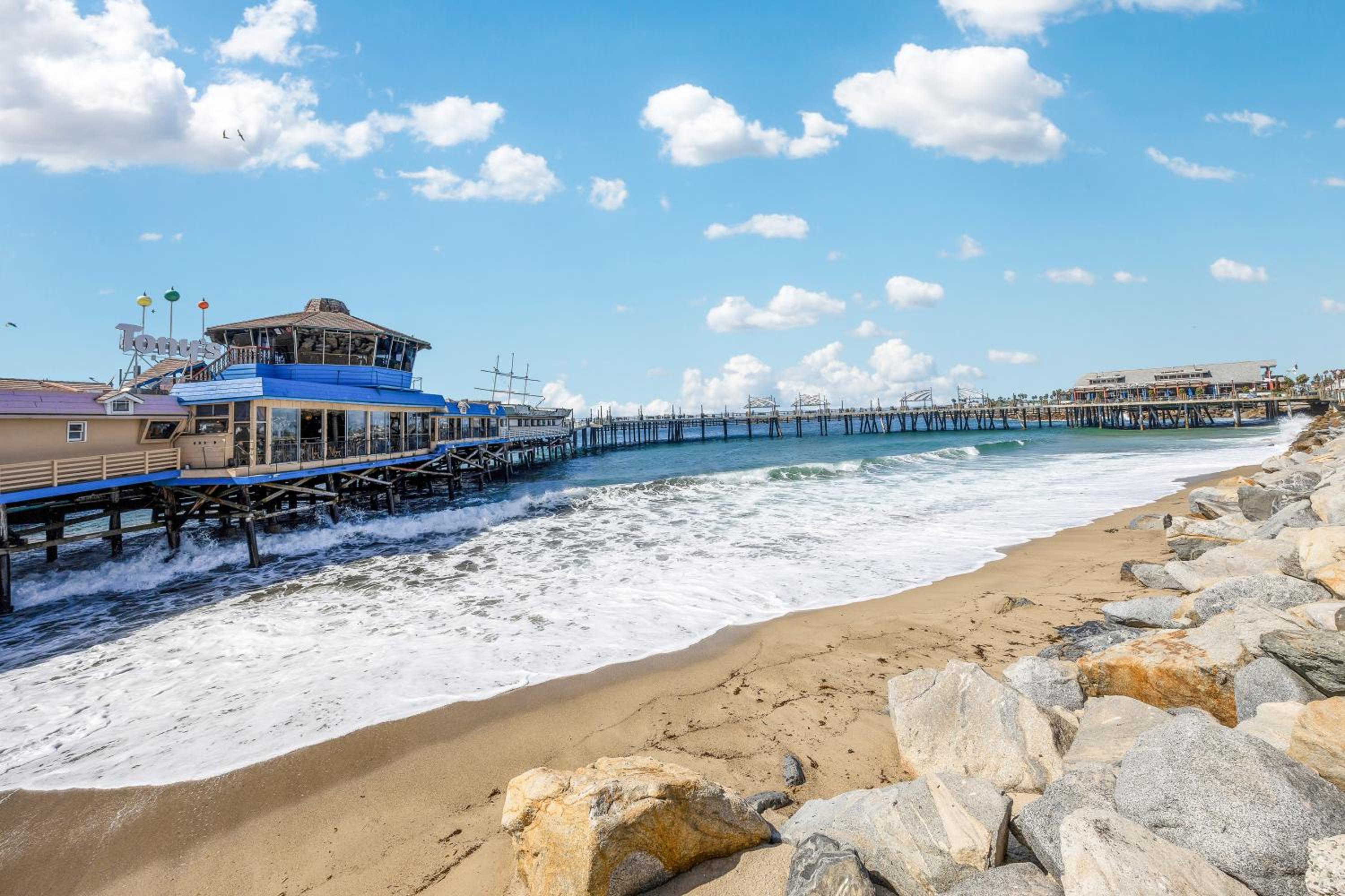 Oneluxstay 3BR Home Near the Beach