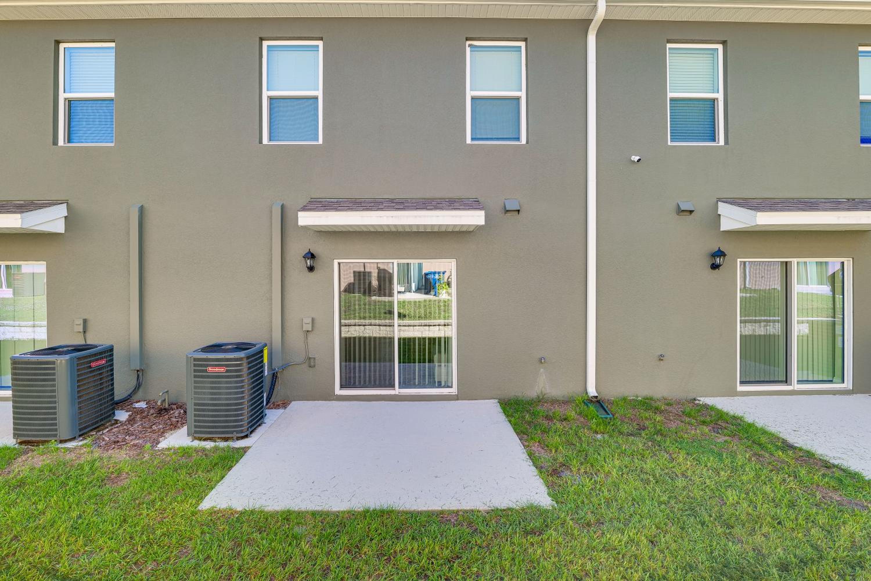 2 Mi to Dtwn: Newly Built Townhome in Davenport
