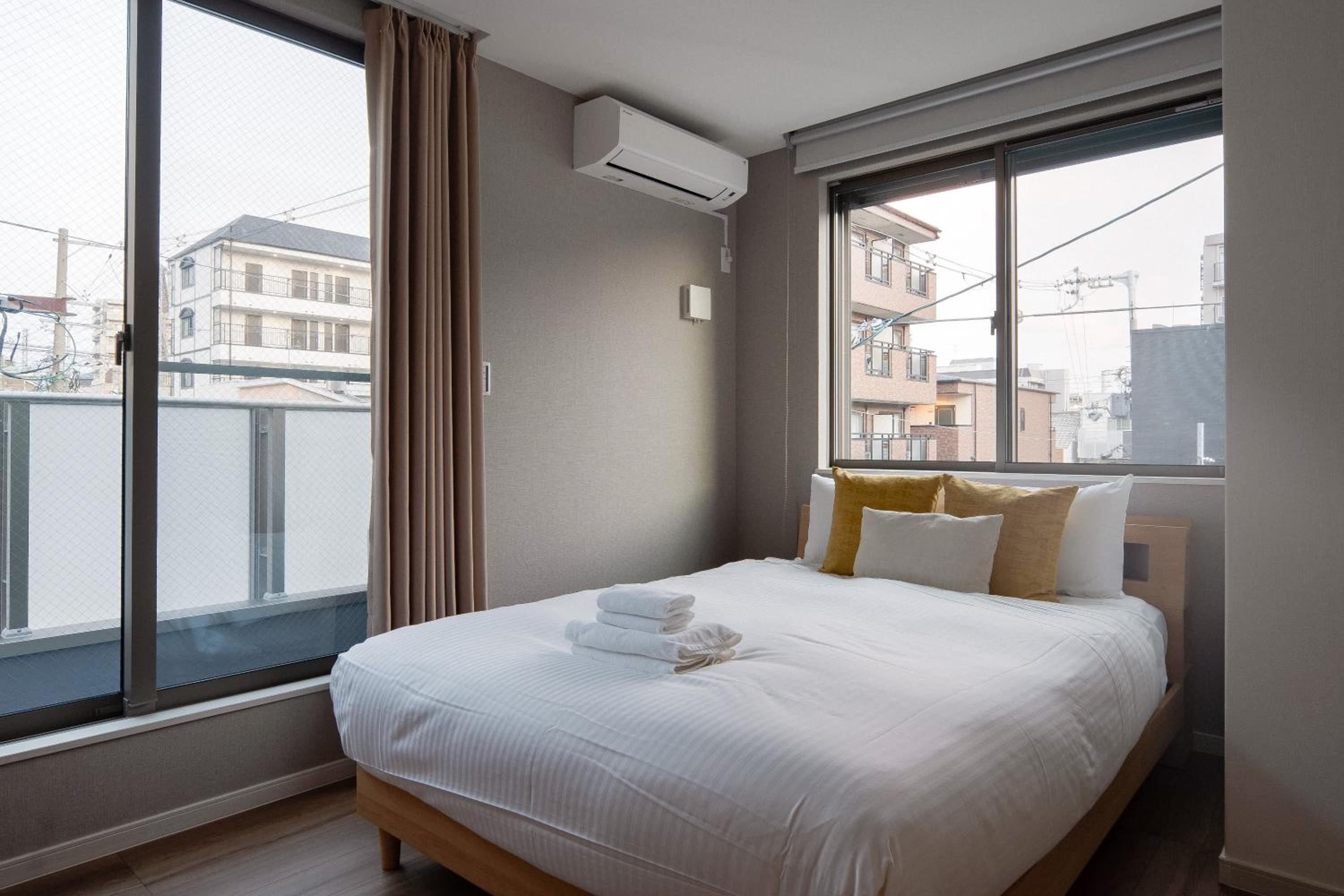 New open 岸里玉出 Maison Le Jaune 玉子心斋桥道顿崛电车直达