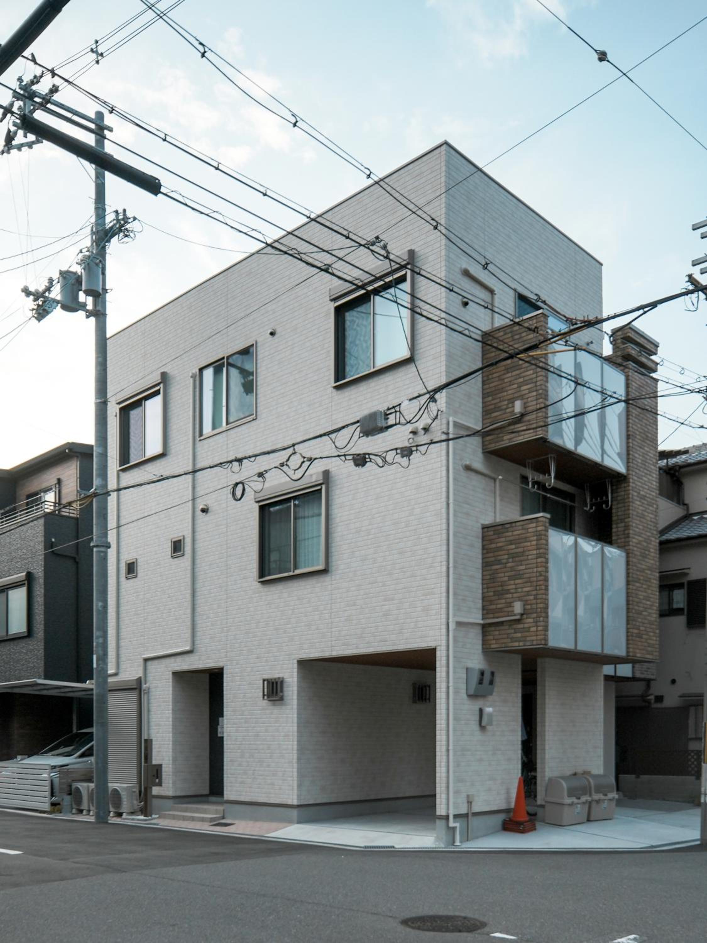 New open 岸里玉出 Maison Le Jaune 玉子心斋桥道顿崛电车直达
