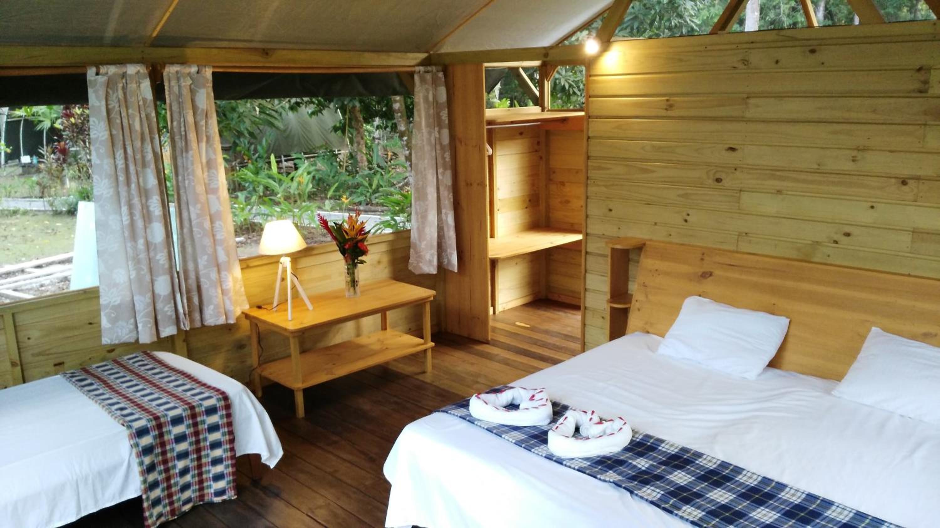 Lirio Lodge