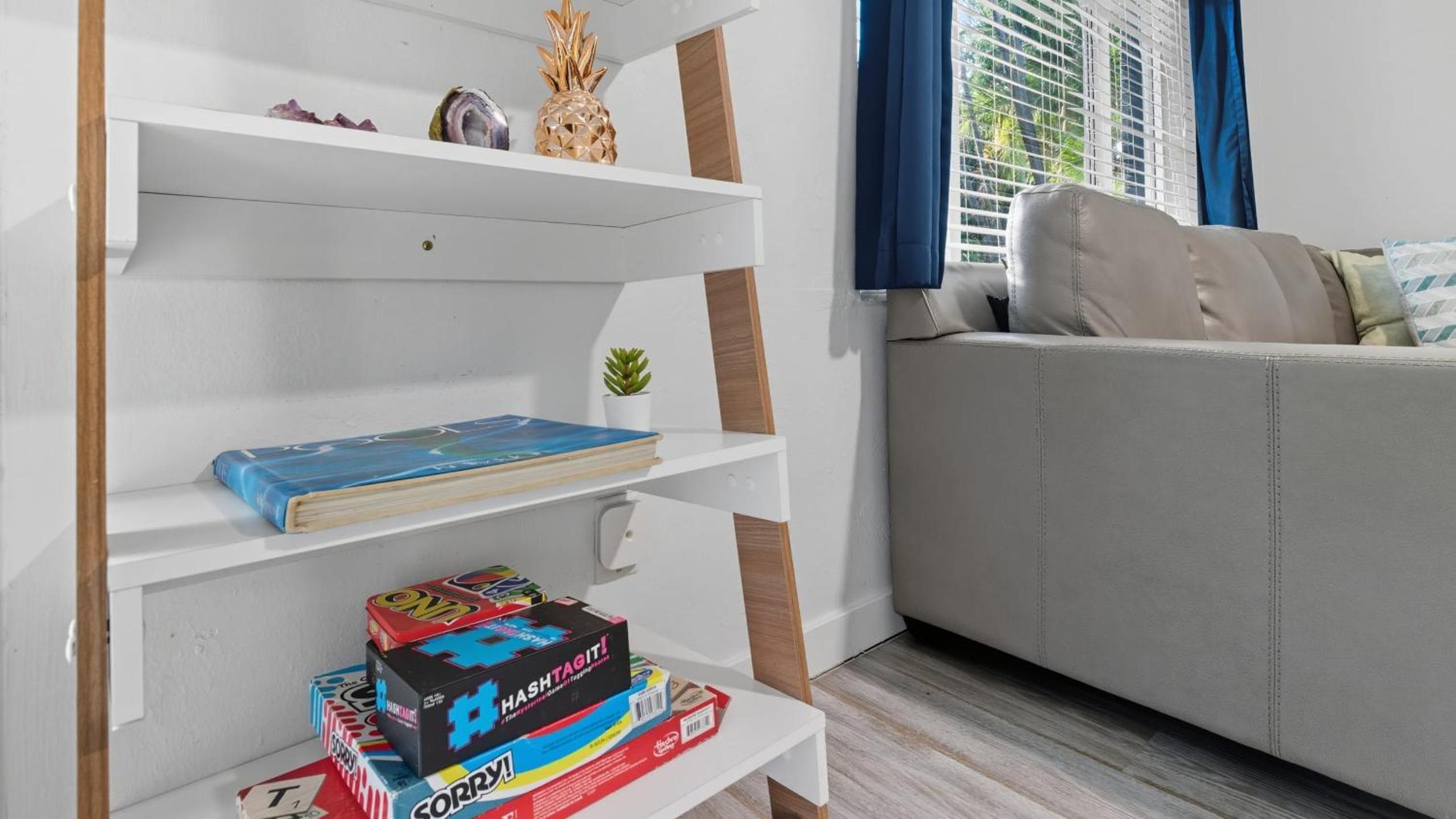 Fort Lauderdale Escape with Pool Hot Tub Dual Kitchens Paradise Stay by AvantStay