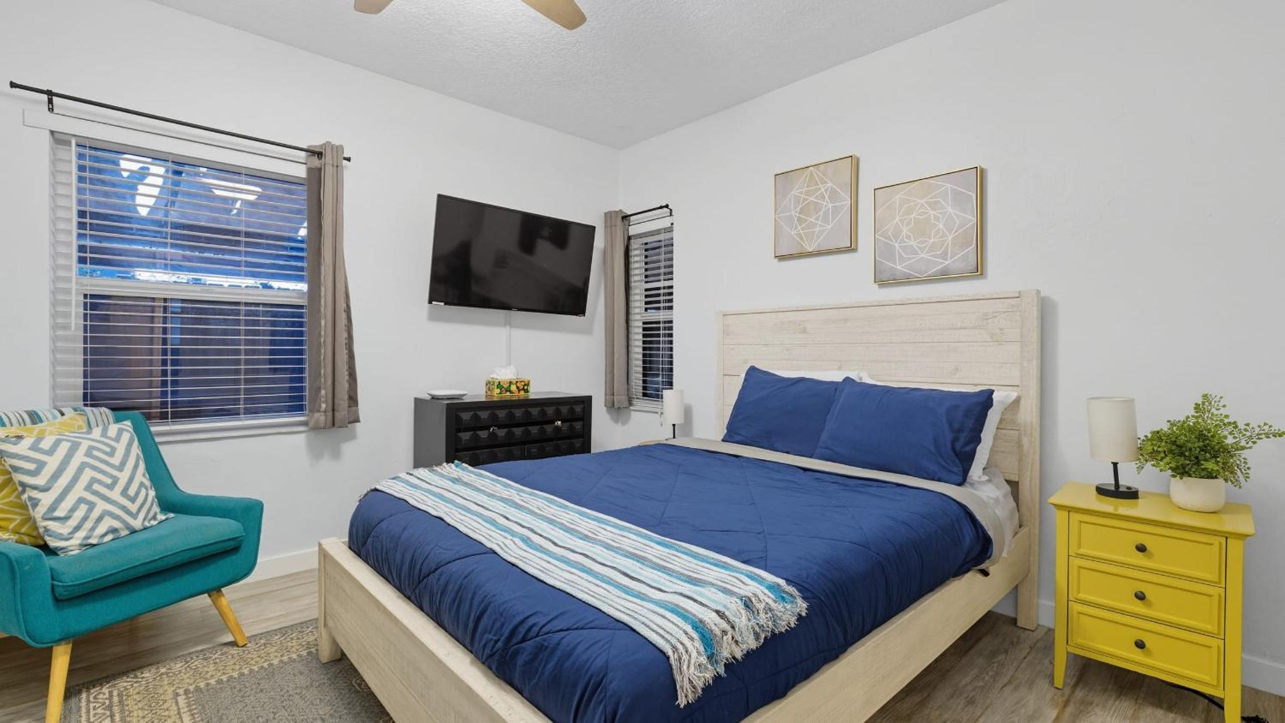Fort Lauderdale Escape with Pool Hot Tub Dual Kitchens Paradise Stay by AvantStay