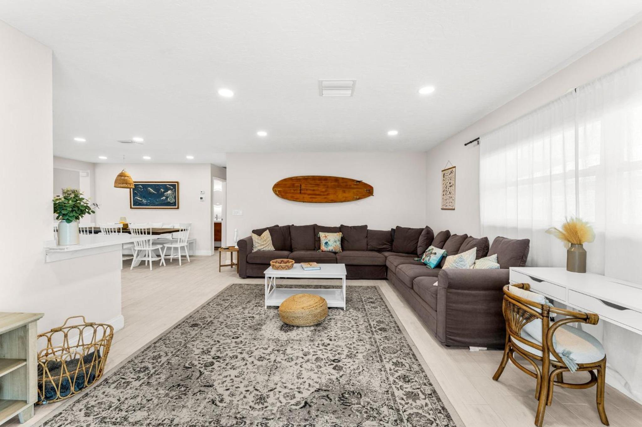 368 Carmine Dr