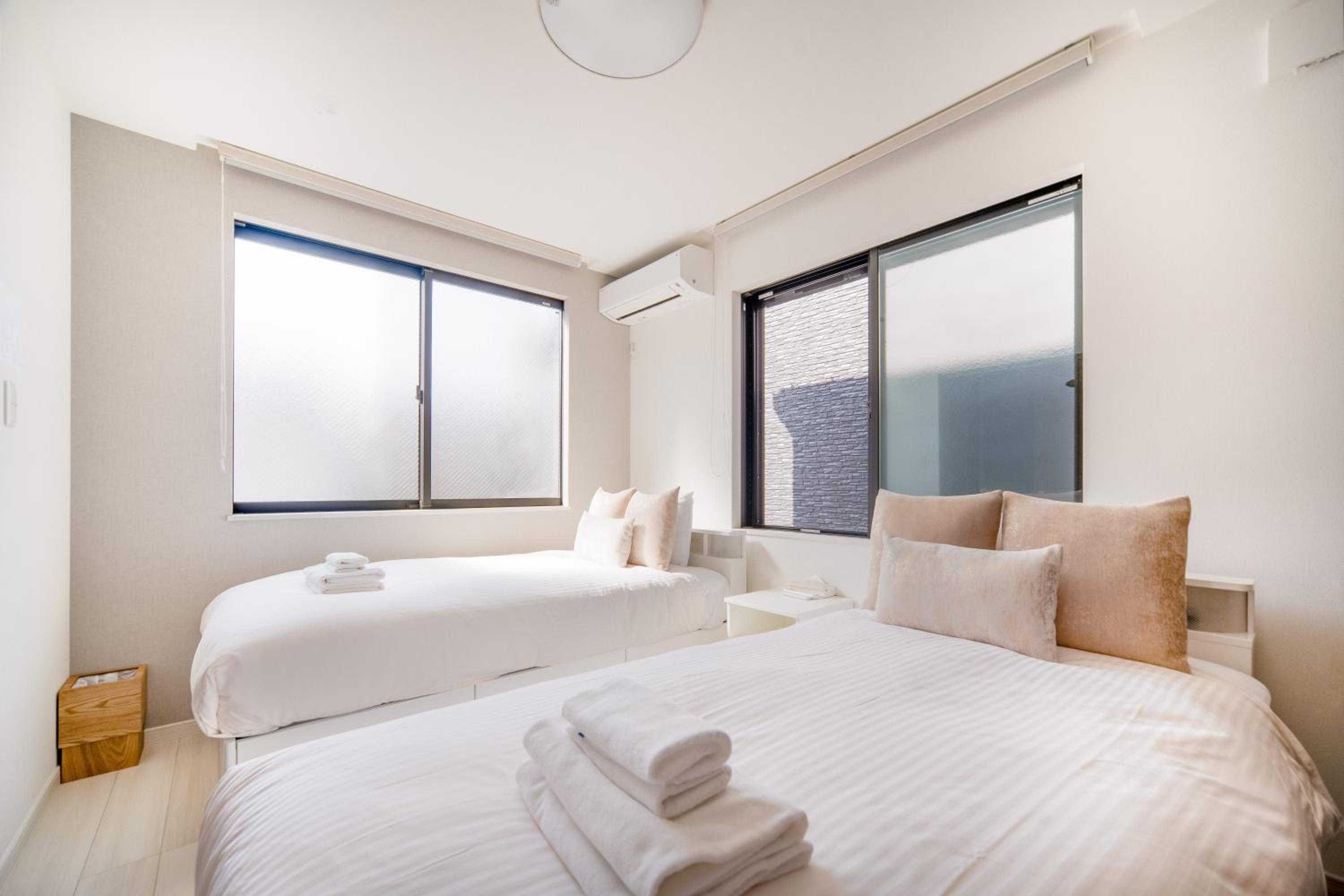 new open岸里玉出 Maison Le Blanc 白練 心斋桥道顿崛通天阁电车直达