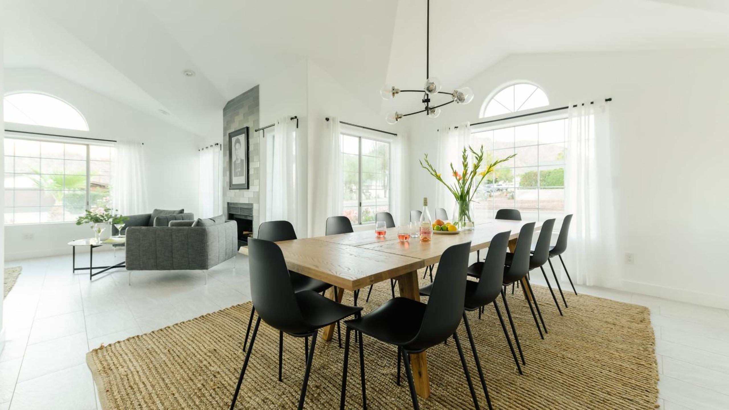 Casa Piña by AvantStay Vibrant Palm Springs Oasis w Colorful Stylish Design