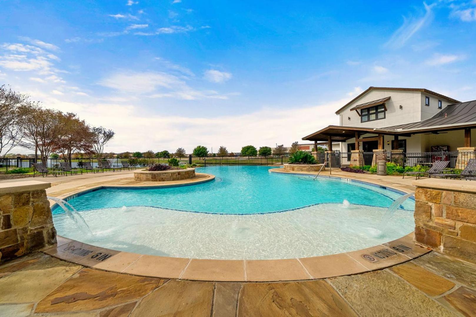 Landing Amazing 1BD Gym Clubhouse