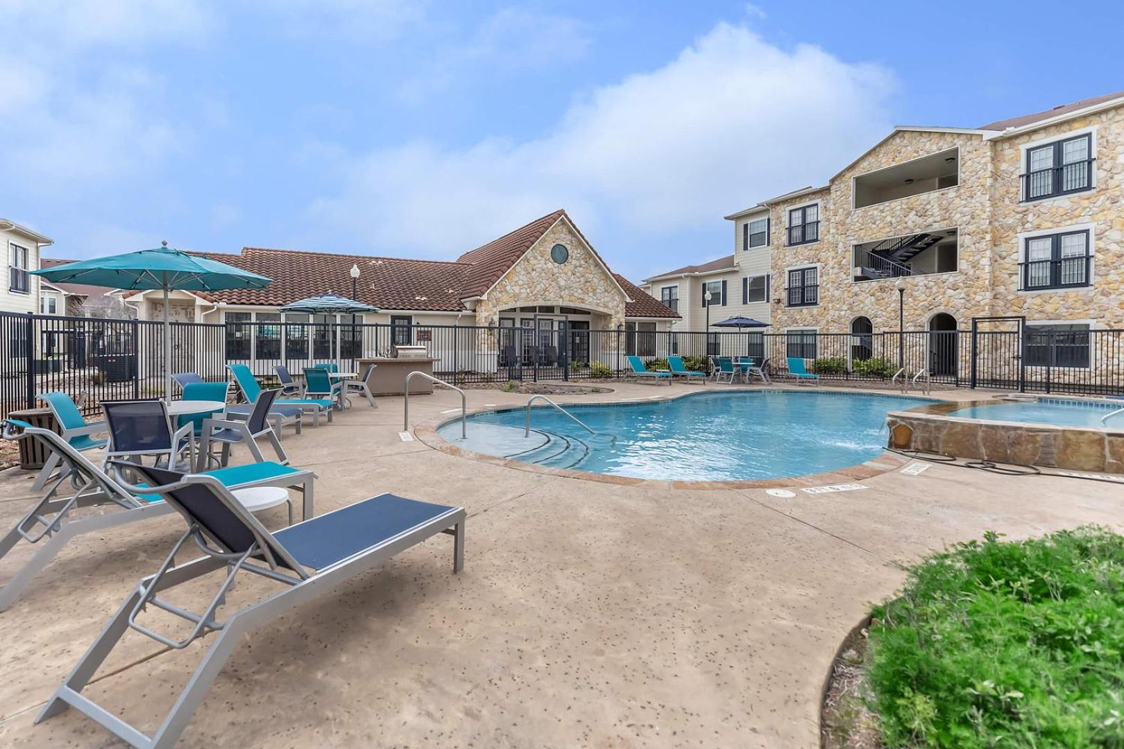 Landing Beautiful 2BD Gym