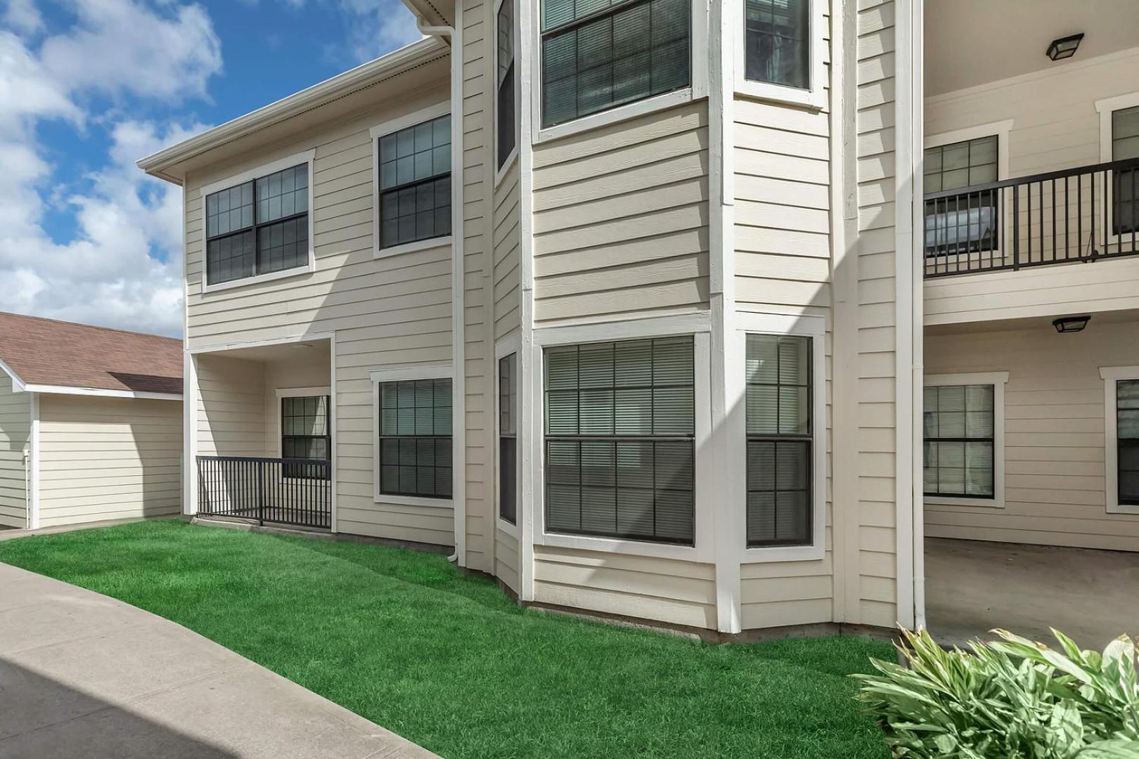 Landing Beautiful 2BD Gym