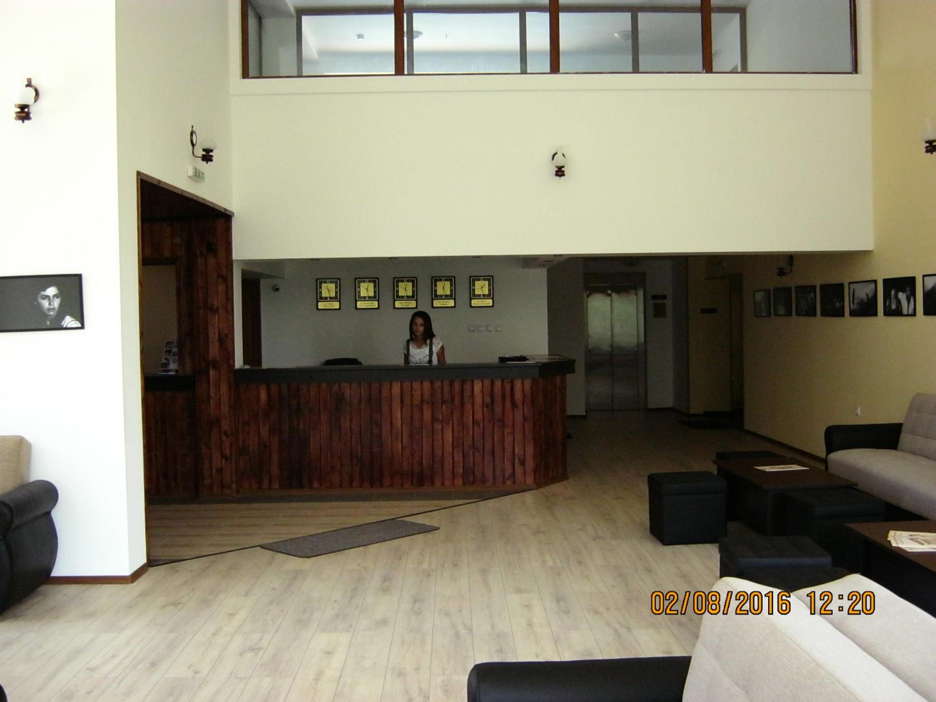 Photo 32