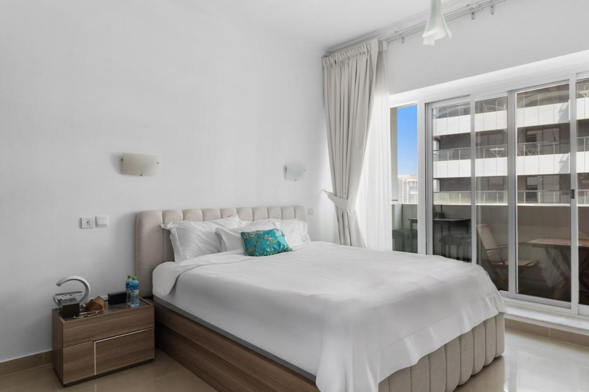 Cozy 1 bedroom apartment at Opal Tower Marina