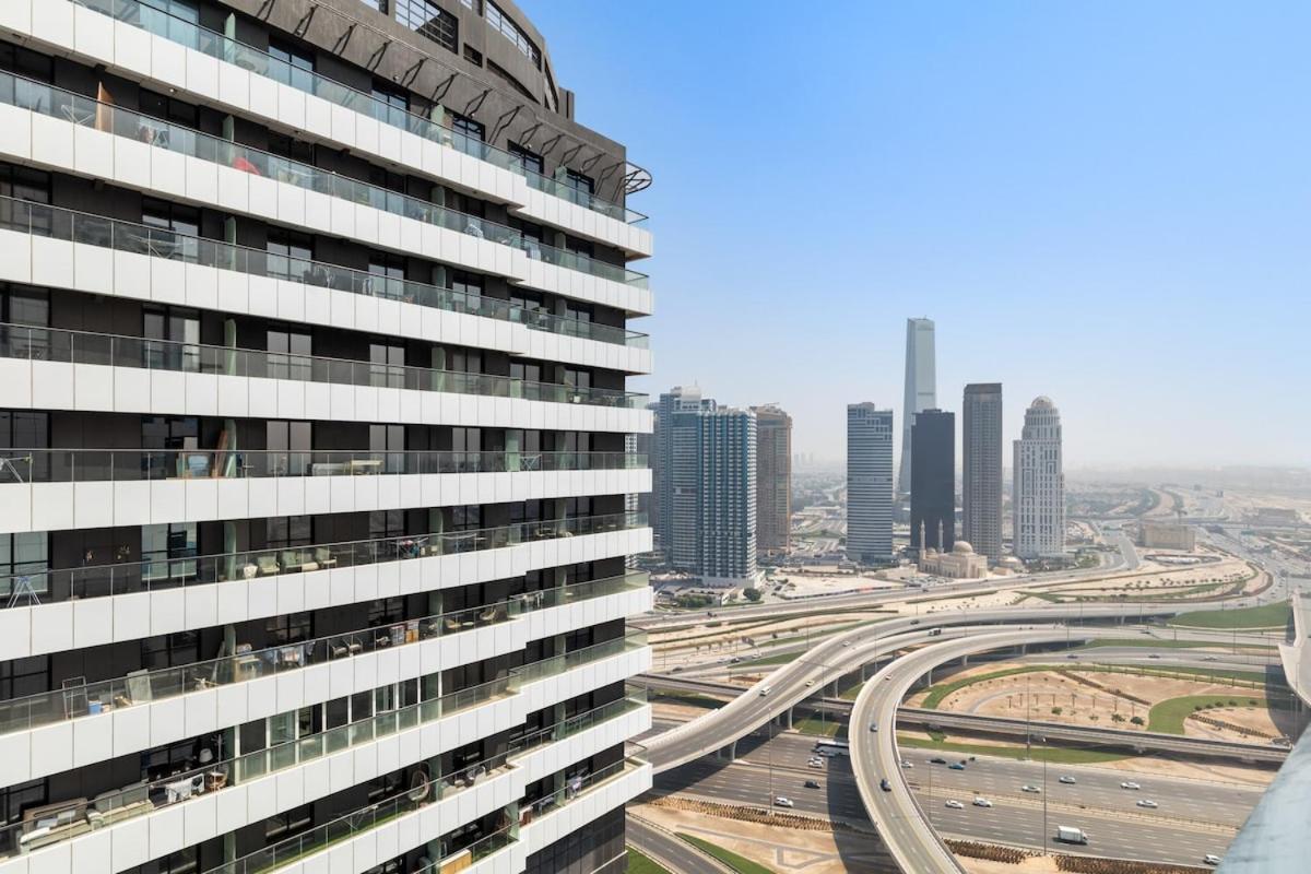 Cozy 1 bedroom apartment at Opal Tower Marina