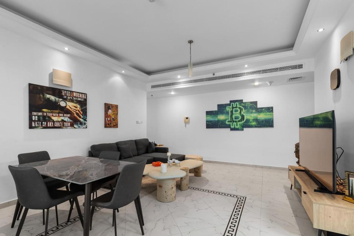 Cozy 1 bedroom apartment at Opal Tower Marina