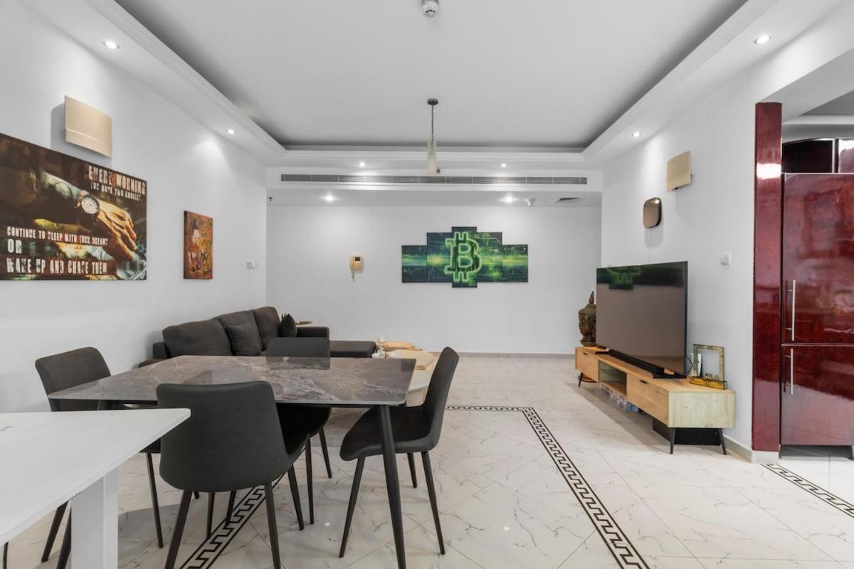 Cozy 1 bedroom apartment at Opal Tower Marina