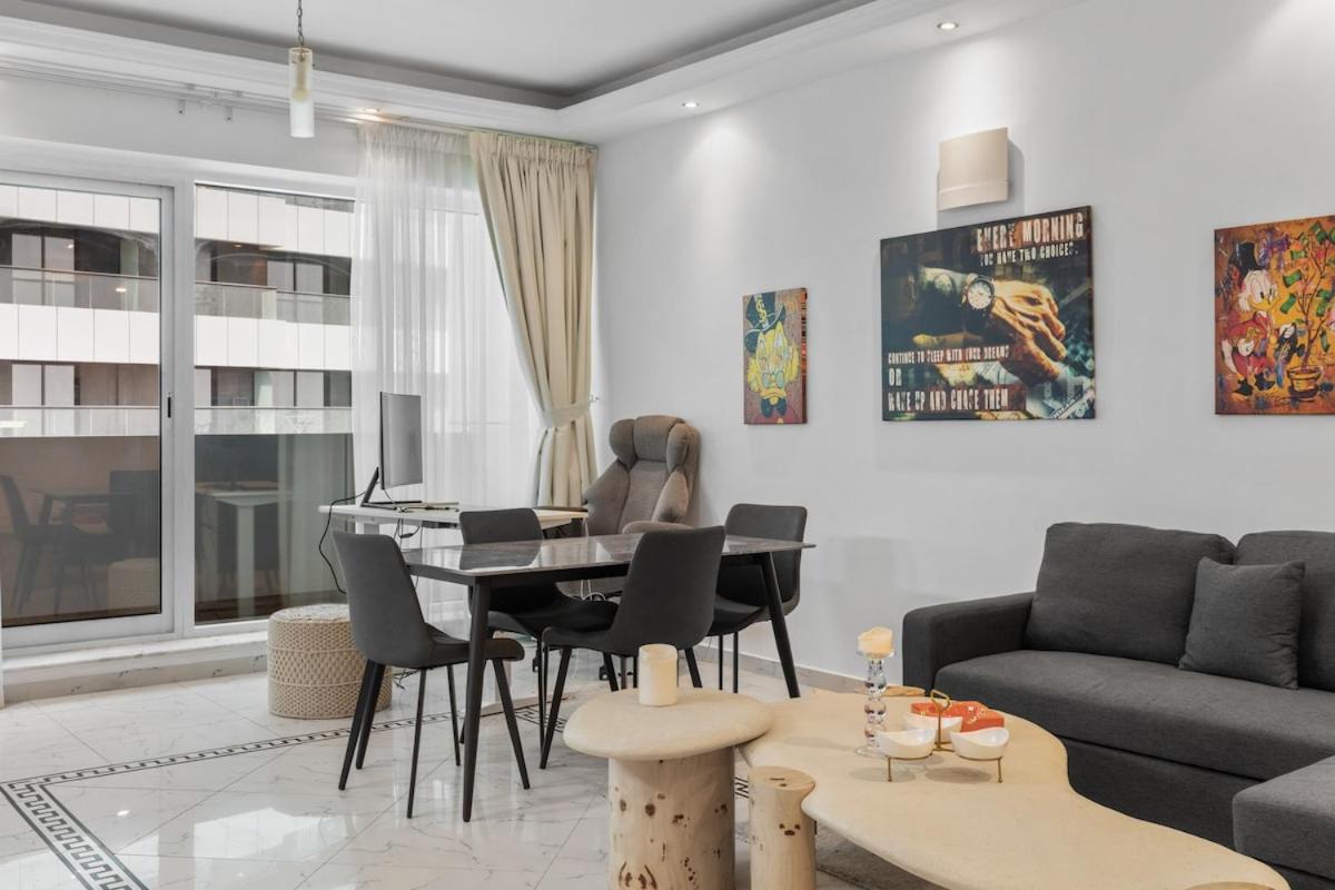 Cozy 1 bedroom apartment at Opal Tower Marina