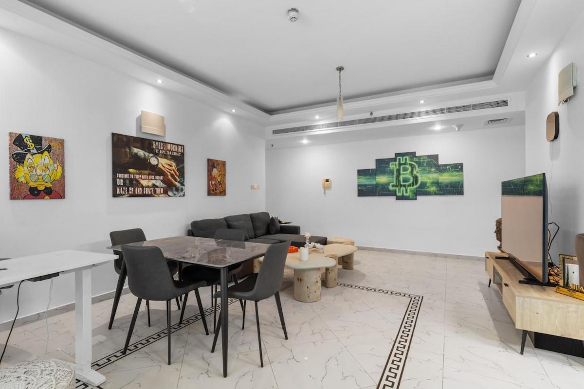Cozy 1 bedroom apartment at Opal Tower Marina