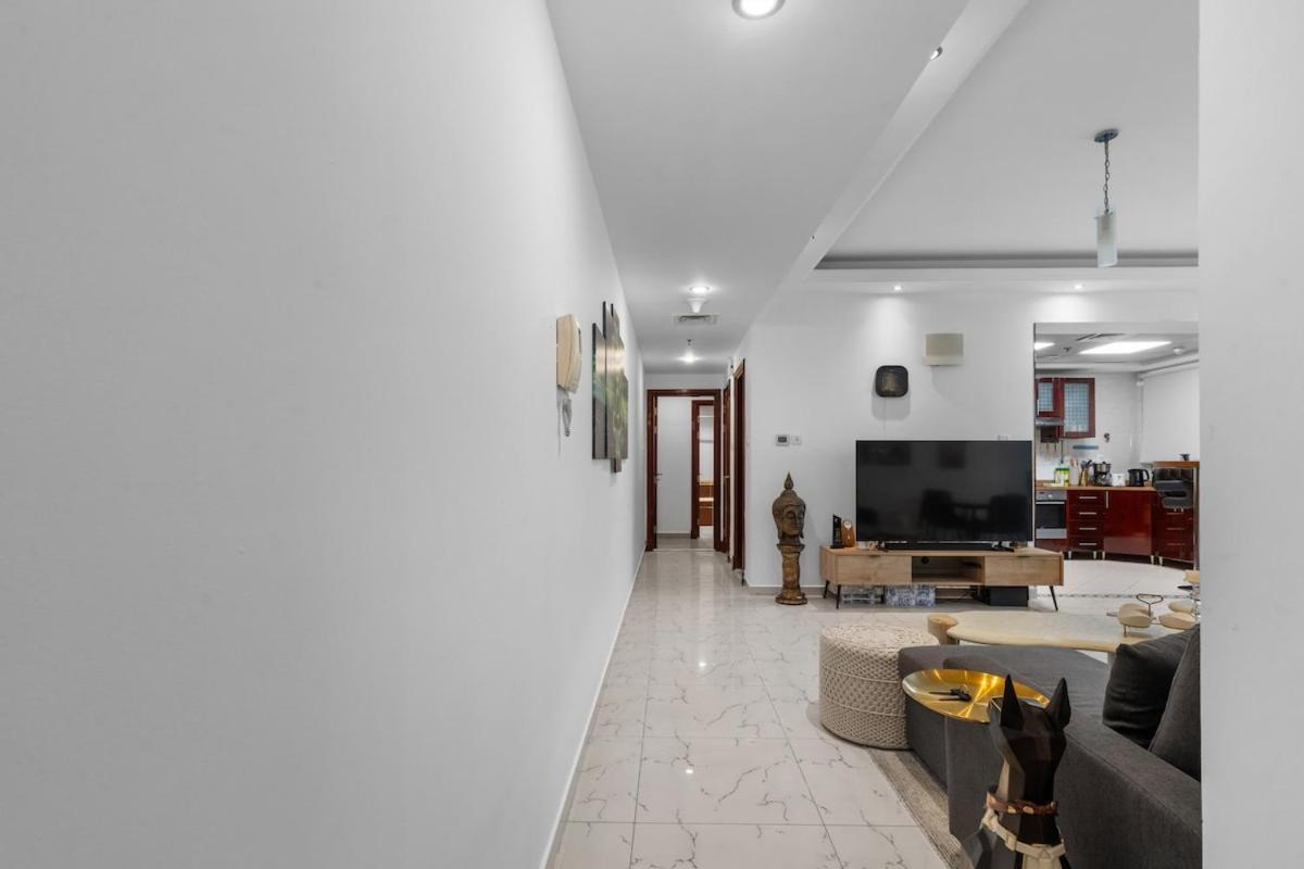 Cozy 1 bedroom apartment at Opal Tower Marina