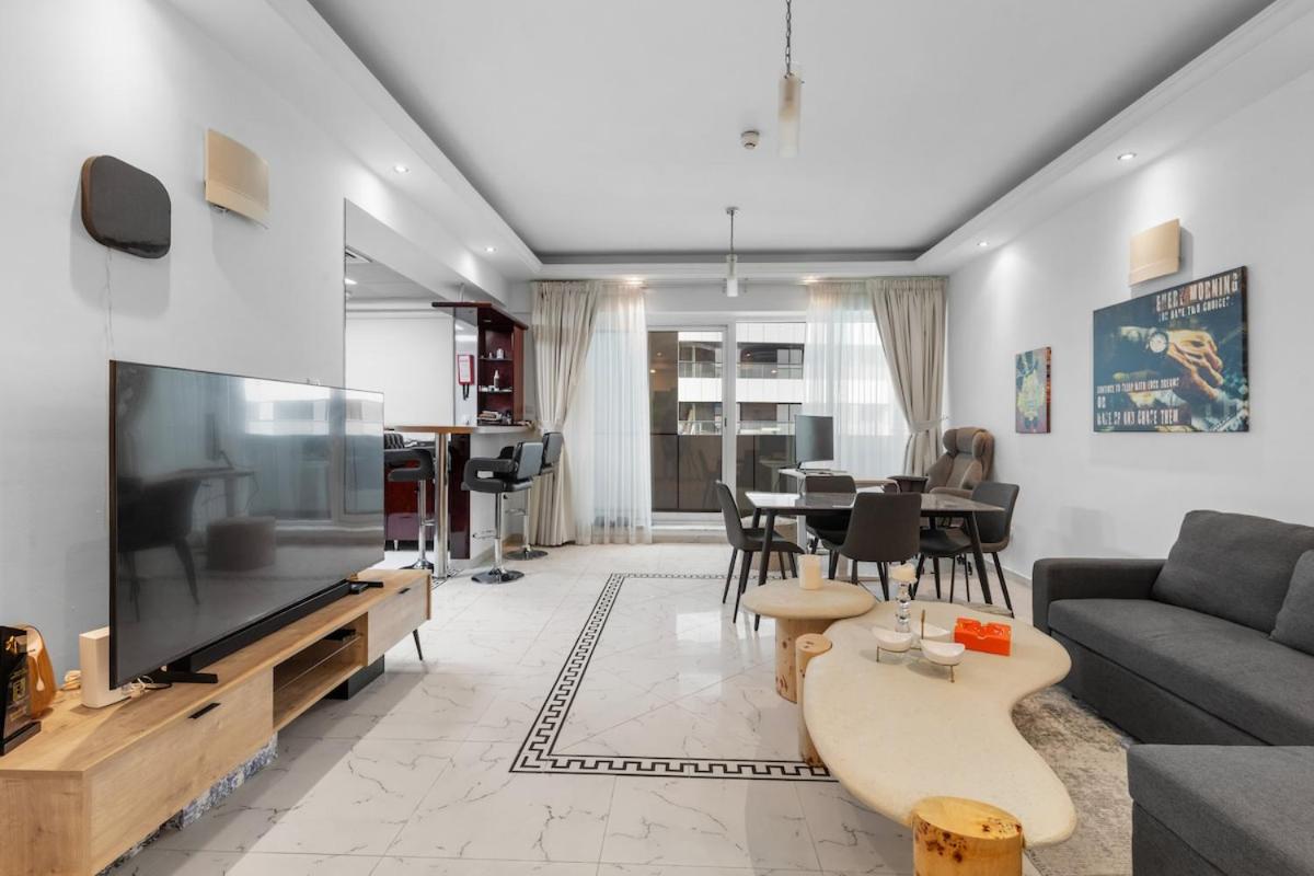 Cozy 1 bedroom apartment at Opal Tower Marina