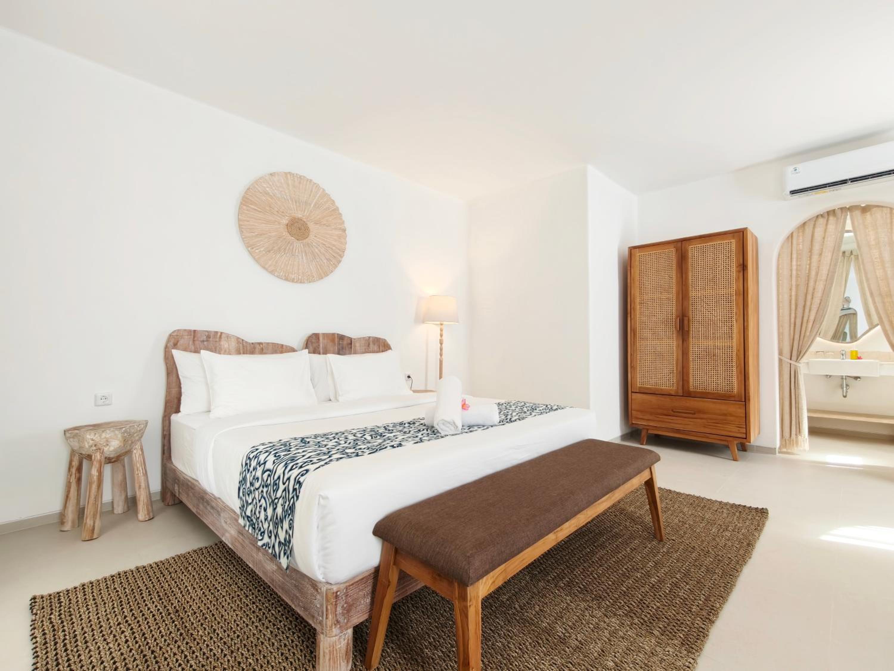 Villa Makuya - Rustic Mediterranean 2BR Villa in Uluwatu Center