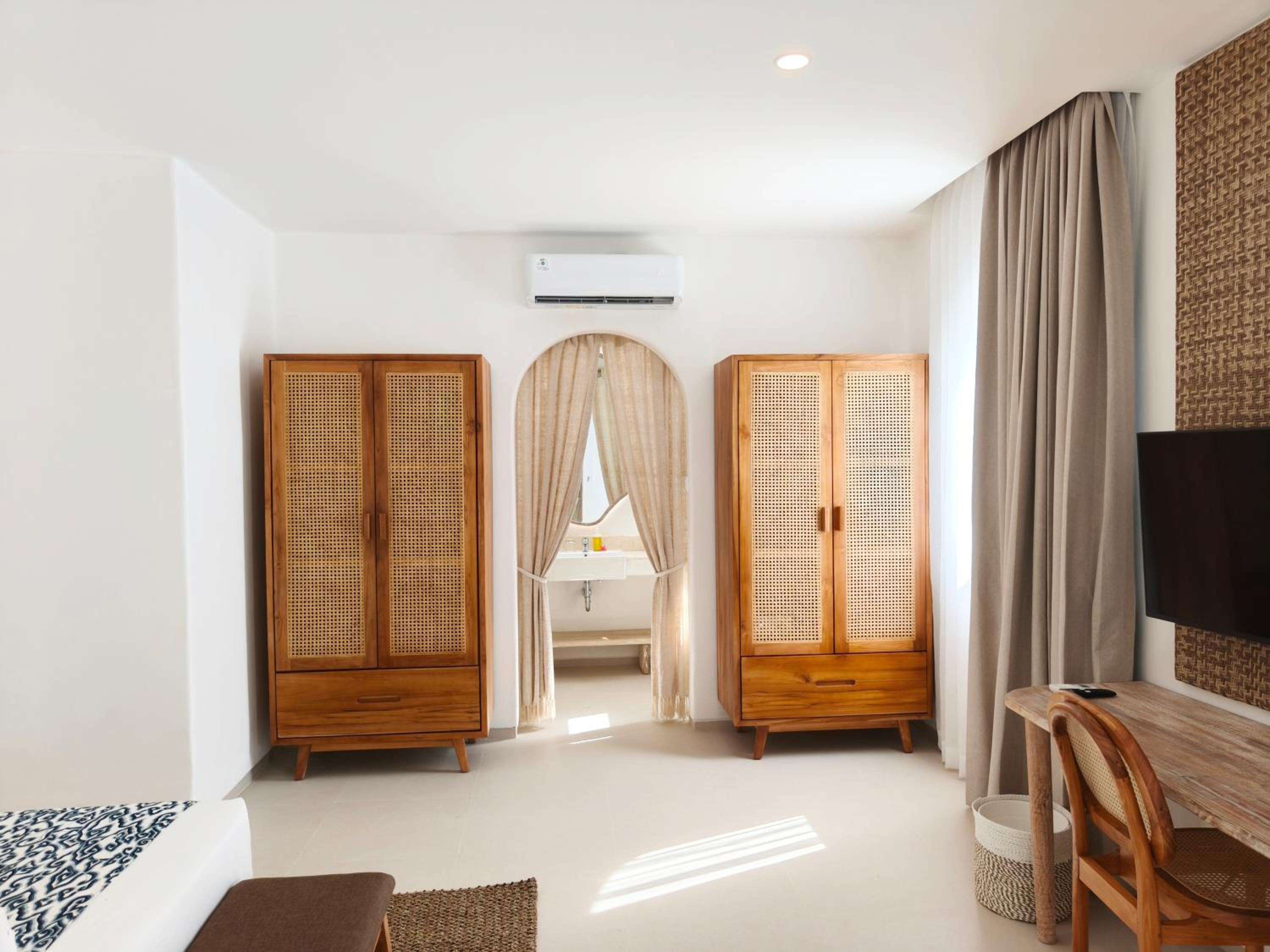 Villa Makuya - Rustic Mediterranean 2BR Villa in Uluwatu Center