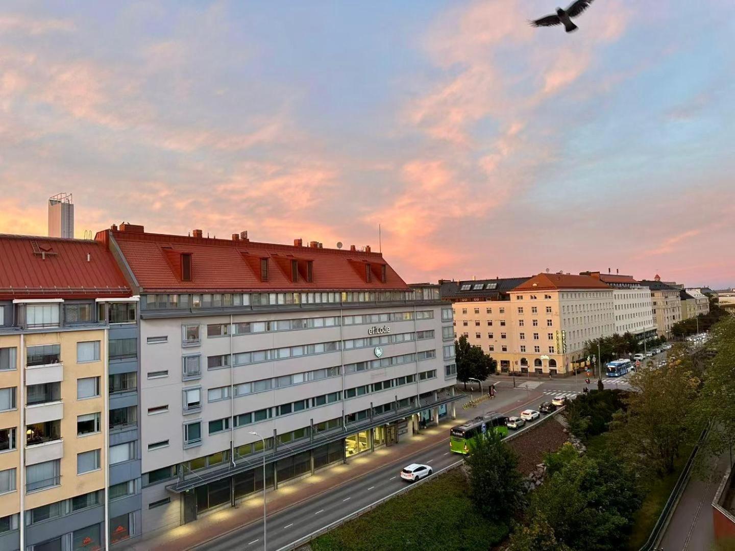 Central Luxury Stay w Vintage Charm & Sauna
