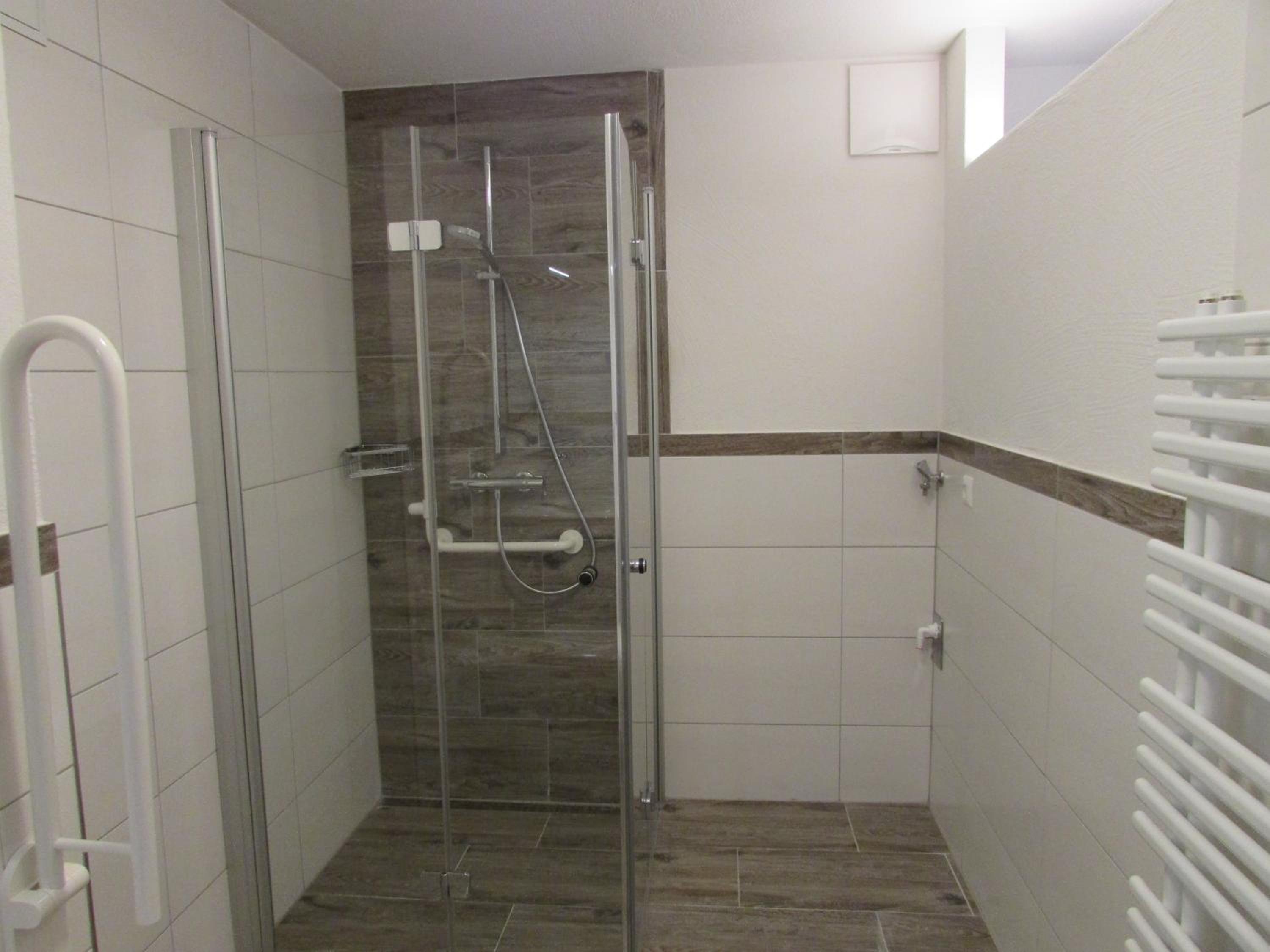 Photo 42