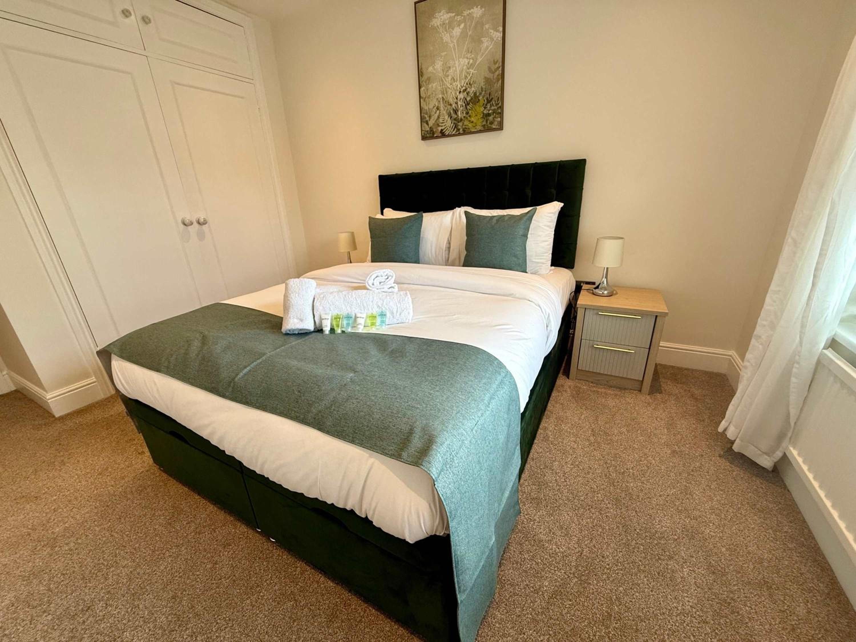 Refined Cottage Living Near Ascot & Windsor