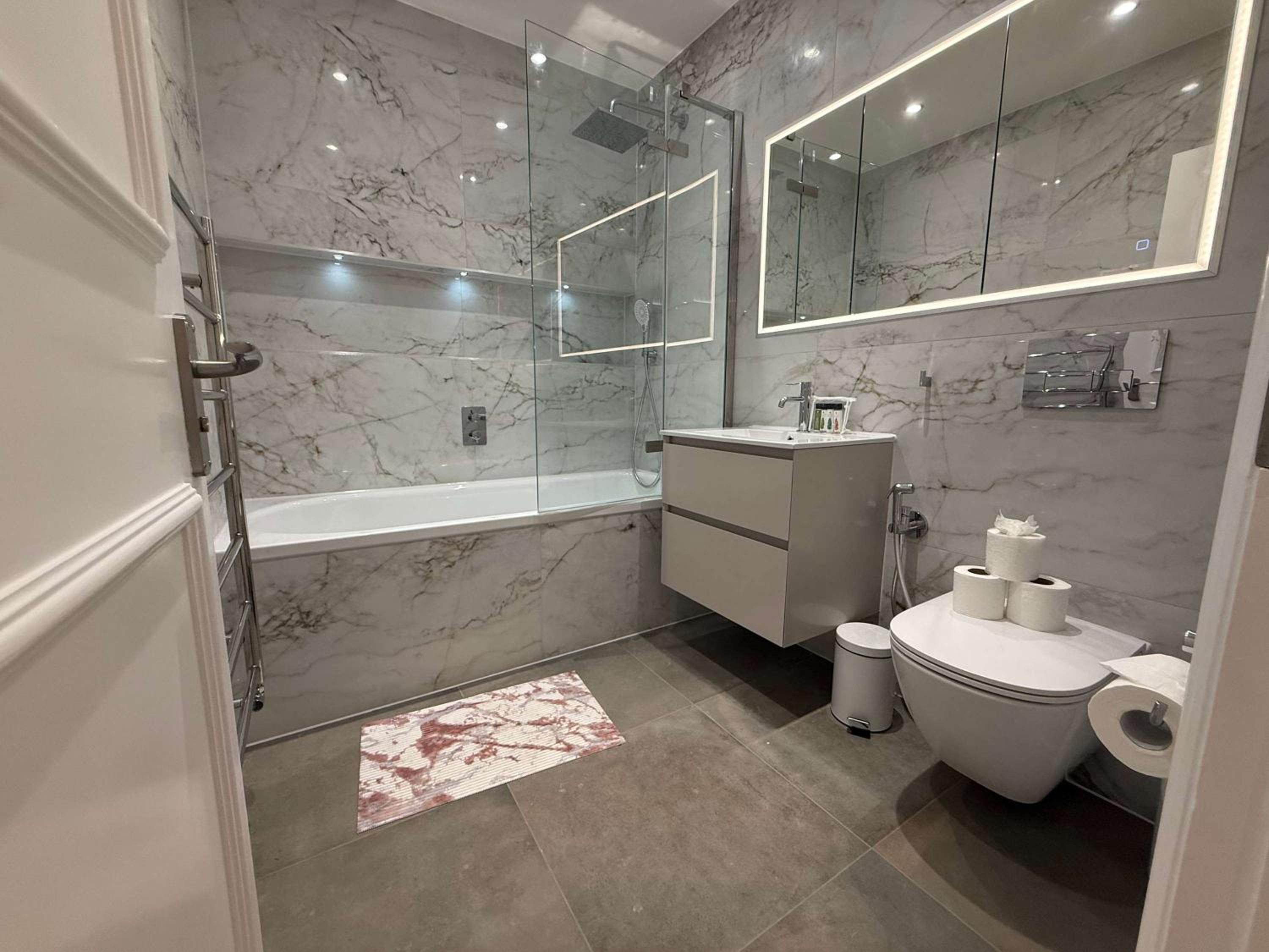 Refined Cottage Living Near Ascot & Windsor
