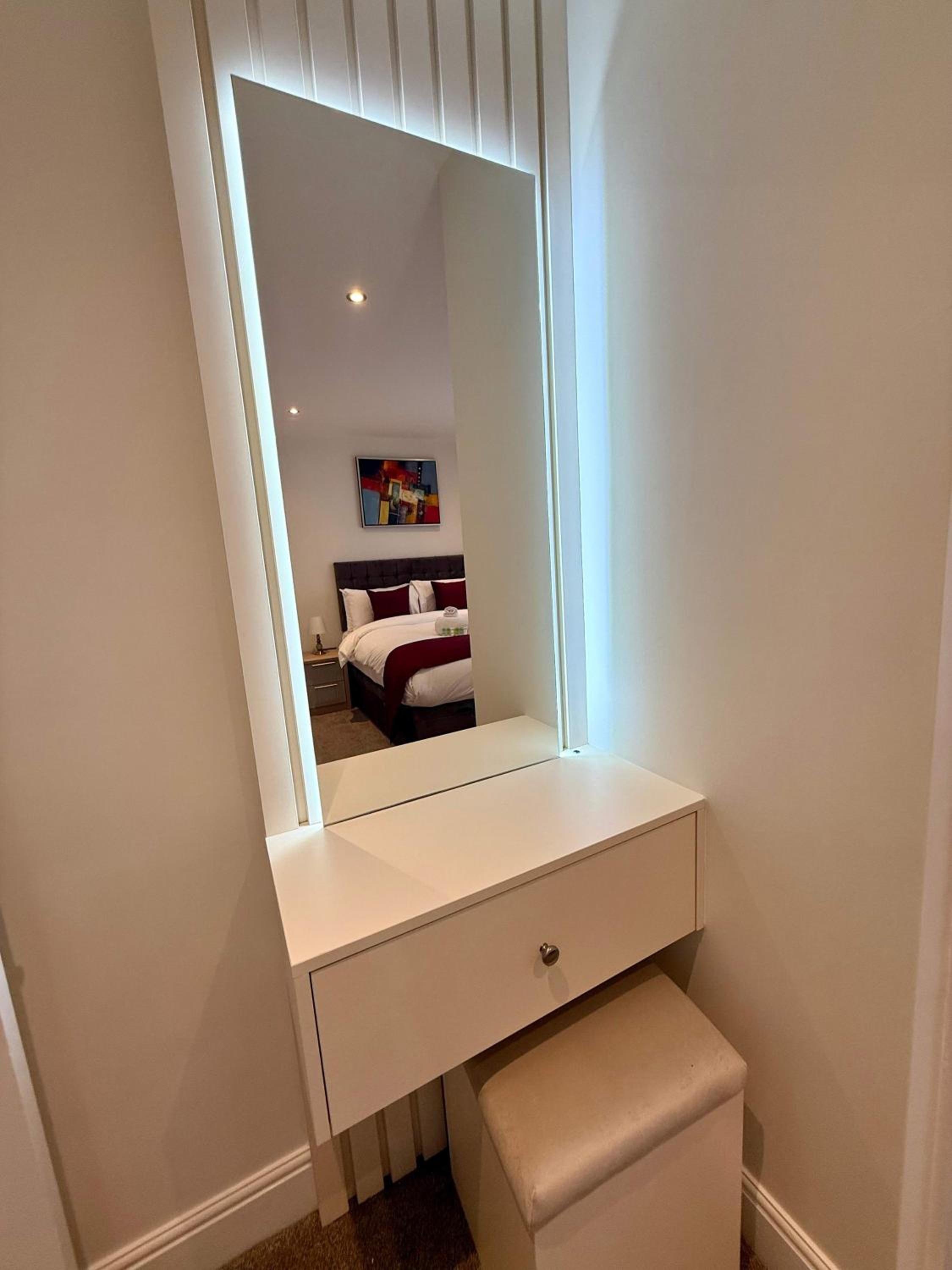 Refined Cottage Living Near Ascot & Windsor
