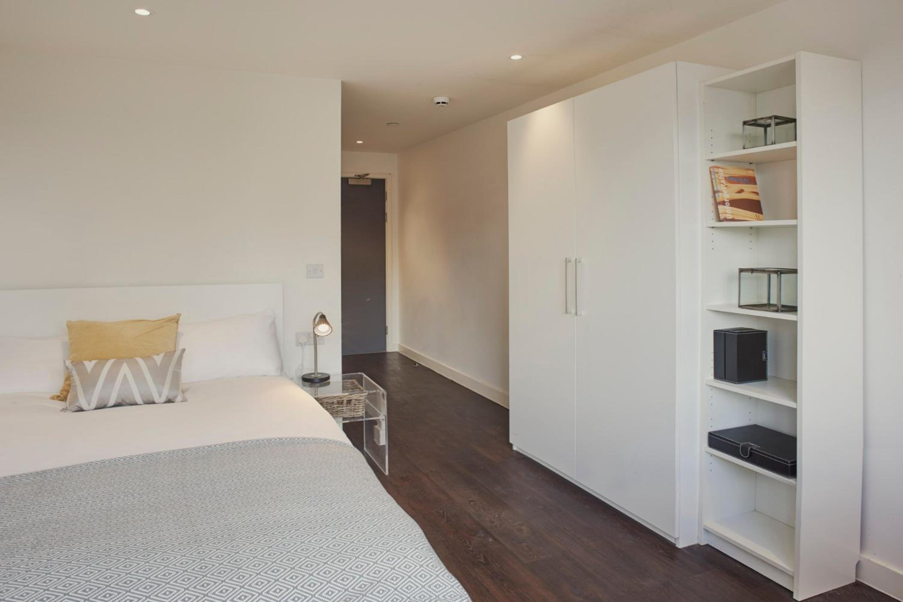 Student Only, Luxury Studio Aldgate Residence