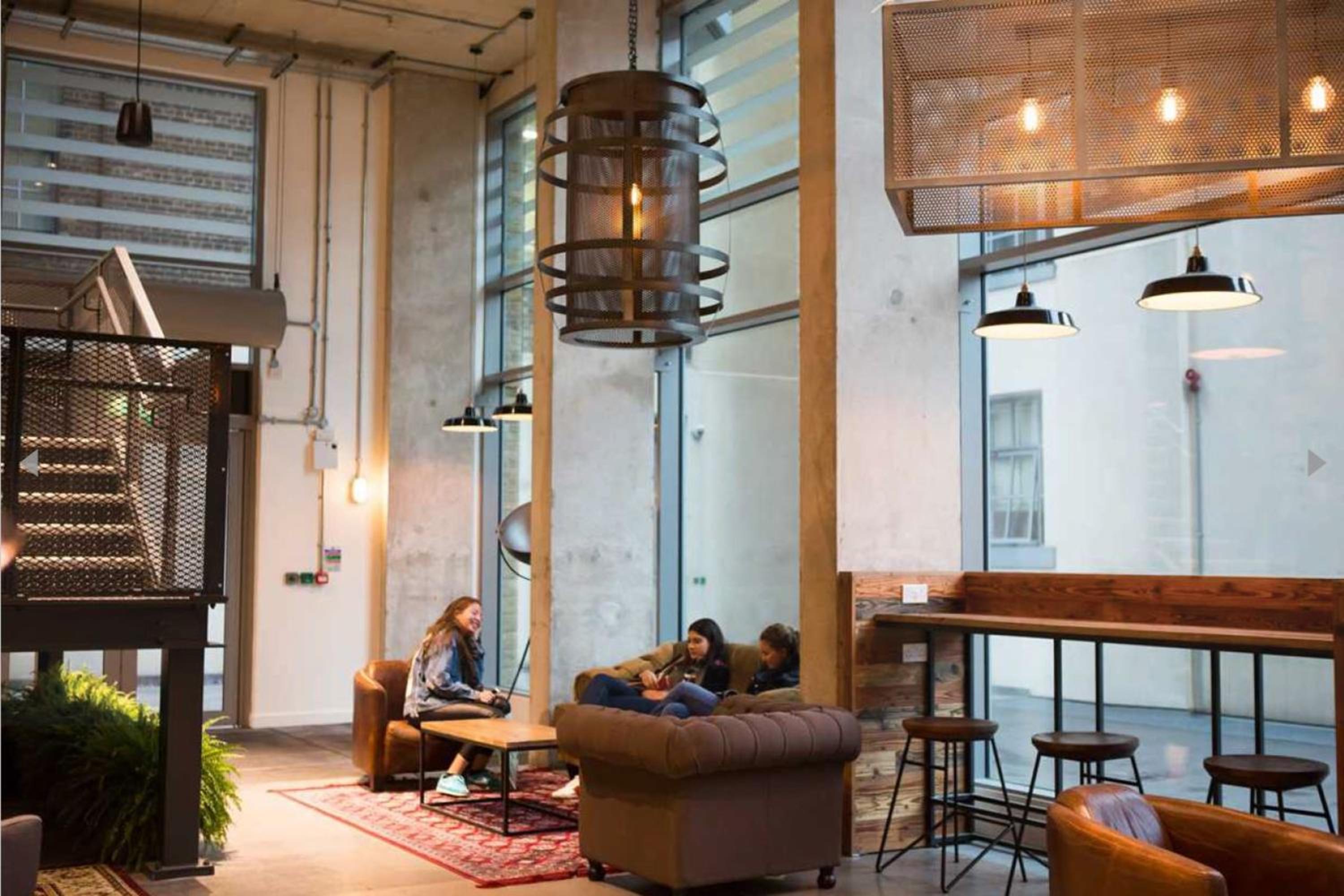 Student Only, Luxury Studio Aldgate Residence