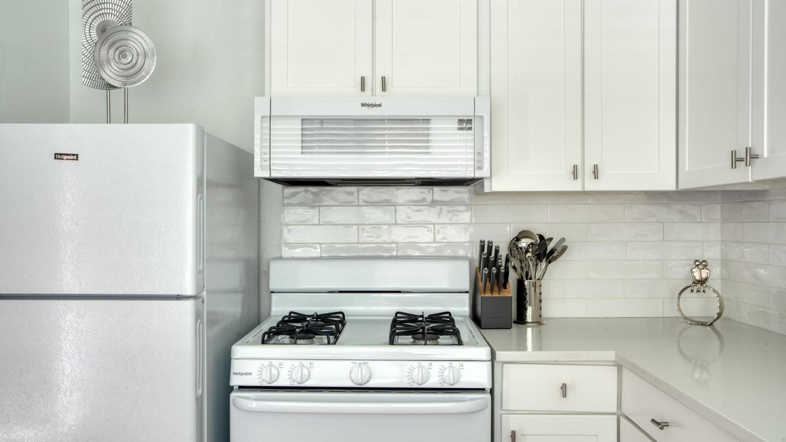 Modern Home w Shared Pool Yard Prime Location Fairlawn Lane B by AvantStay
