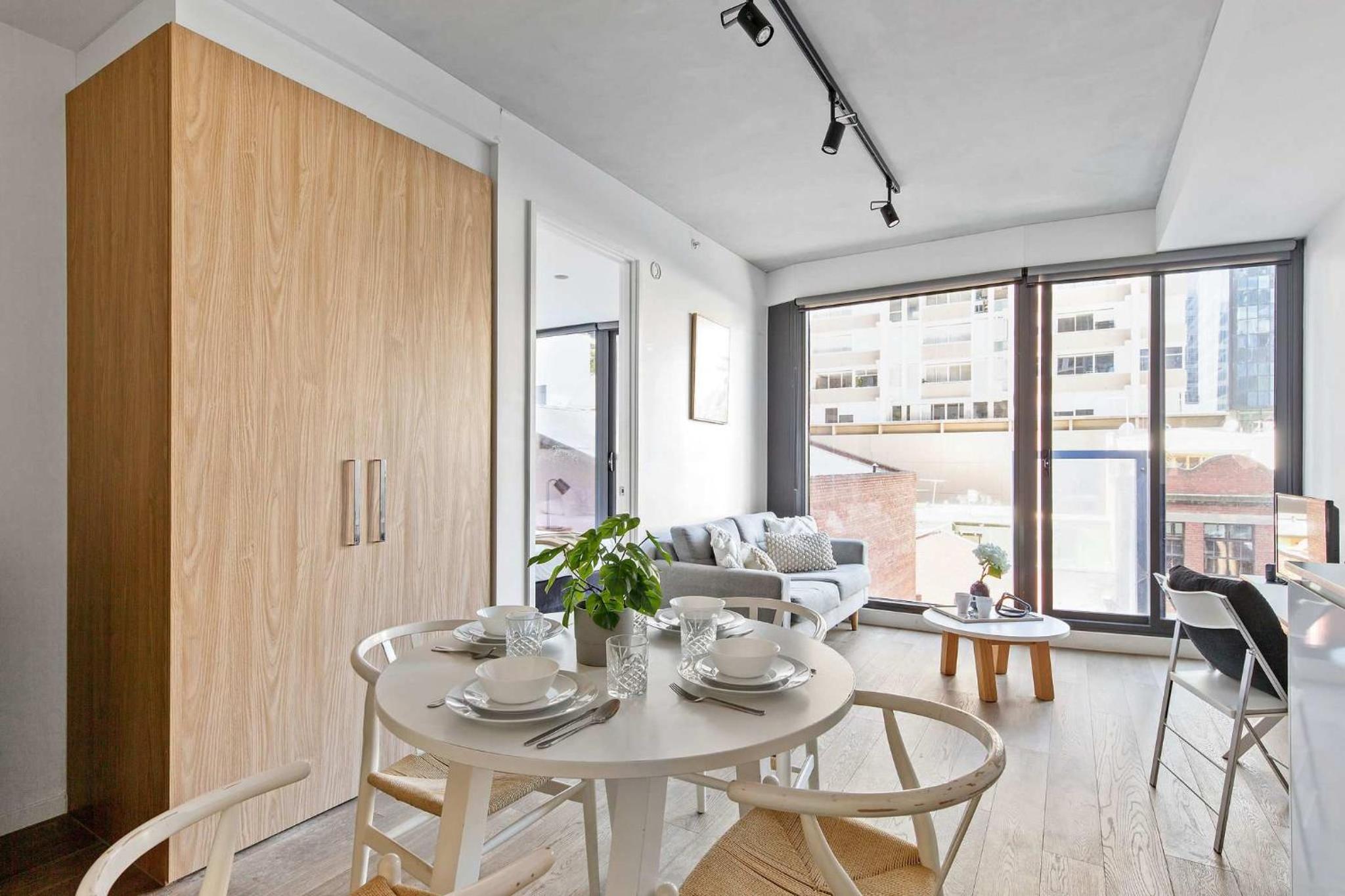 Cozy 2BR Retreat Steps from Melbourne Central