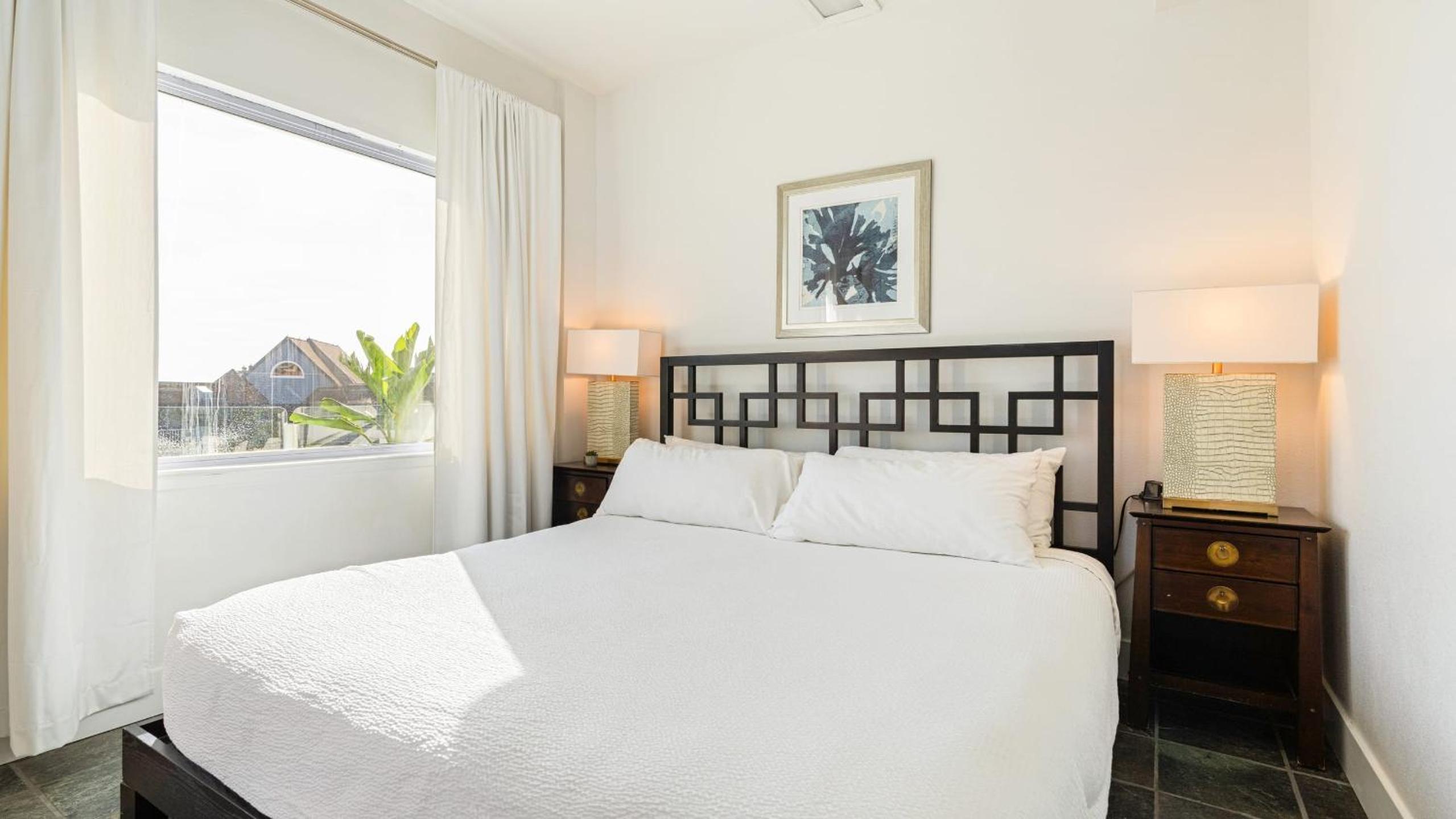 7 Cayucan Bungalows by AvantStay Close to Beach Ocean Views Sleeps 36