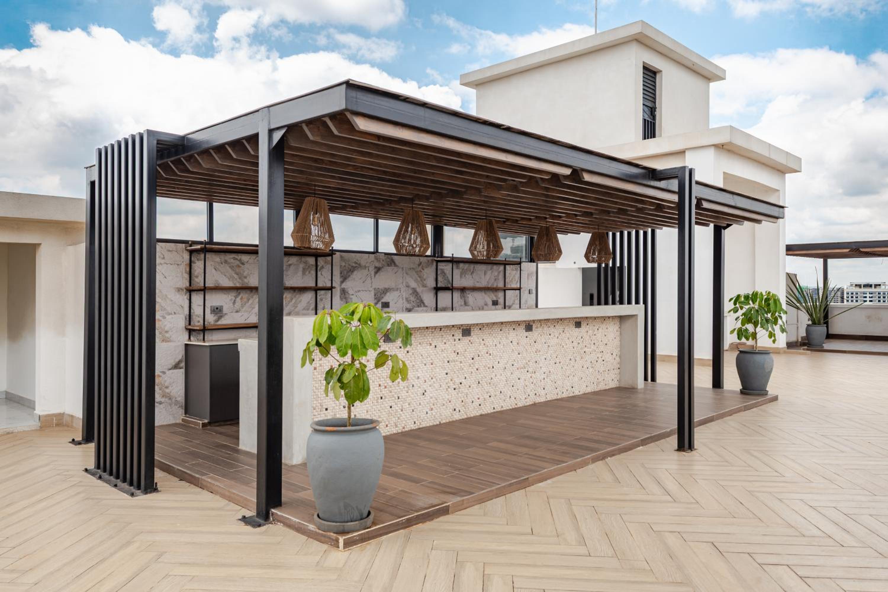 Modern 1 Bedroom in Westlands, AC, Pool, Gym & PS4