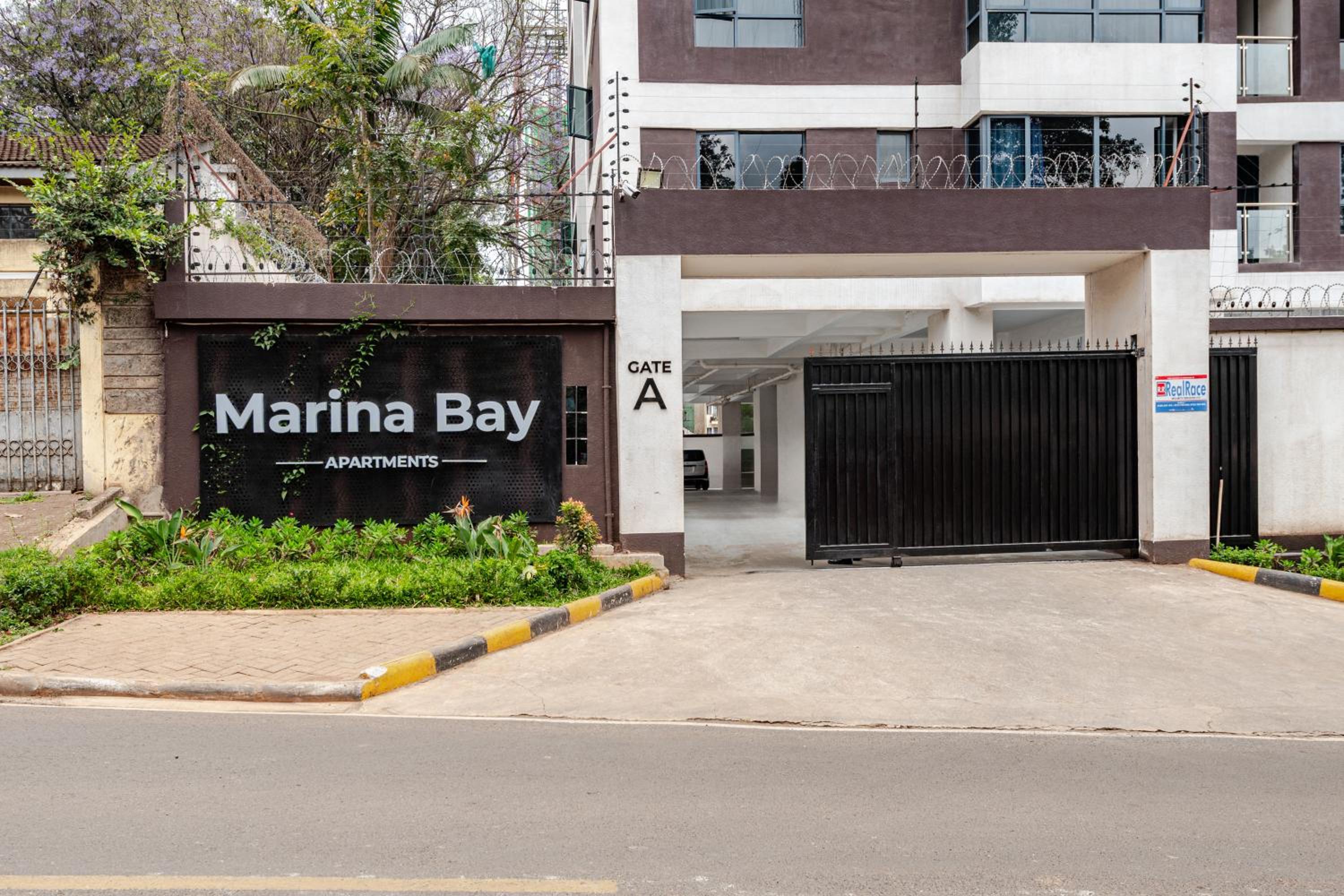Modern 1 Bedroom in Westlands, AC, Pool, Gym & PS4